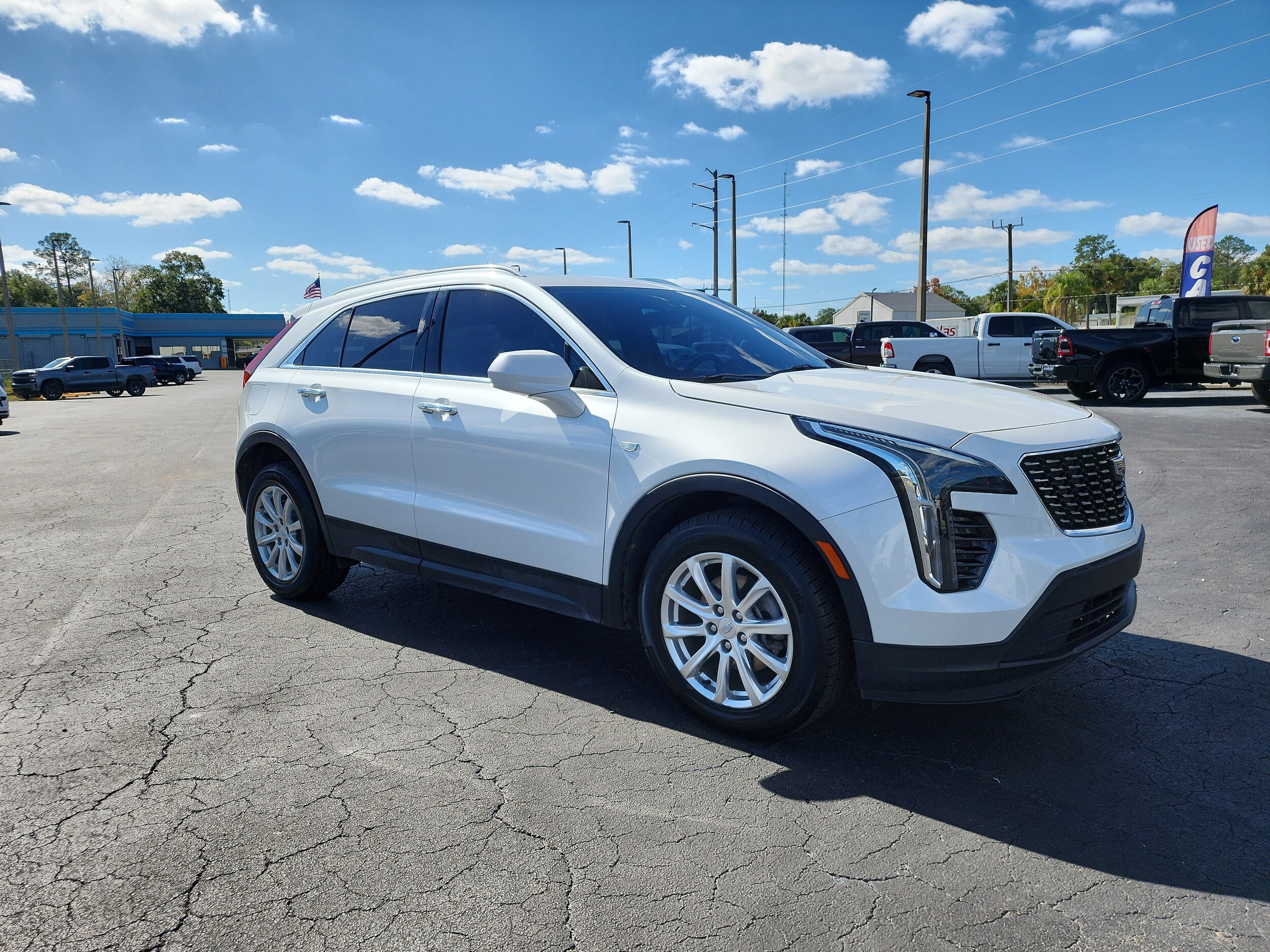 2021 Cadillac XT4 Luxury photo 2