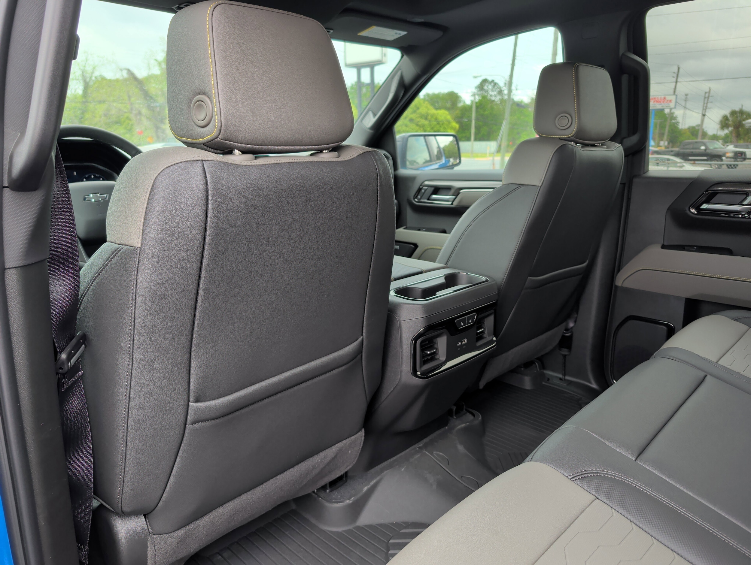 2025 Chevrolet Silverado 1500 ZR2 - Photo 14