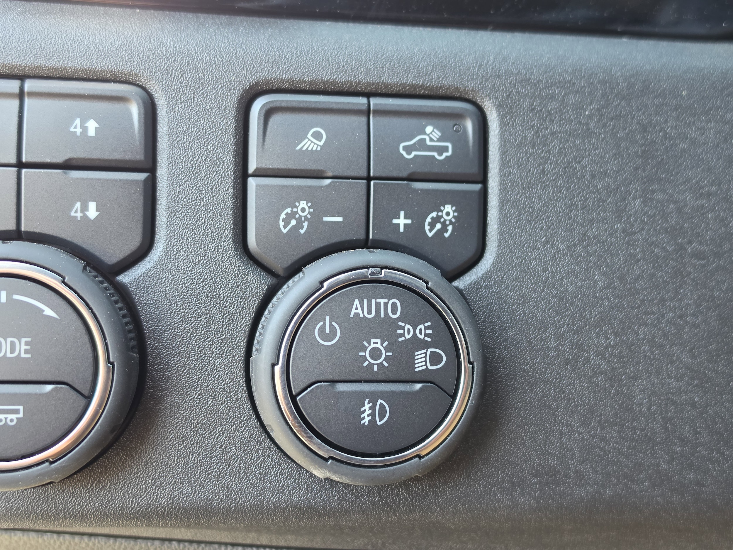 2025 Chevrolet Silverado 3500 HD LTZ - Photo 30