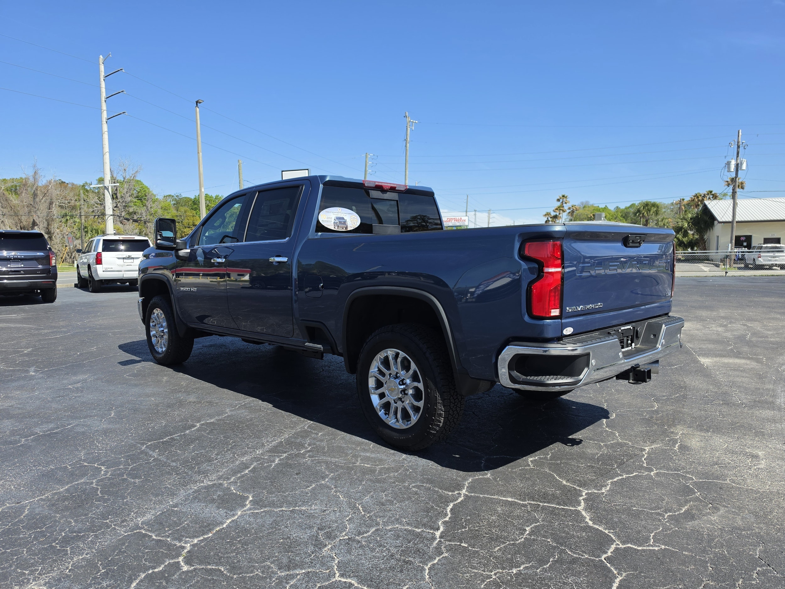 2025 Chevrolet Silverado 3500 HD LTZ - Photo 7