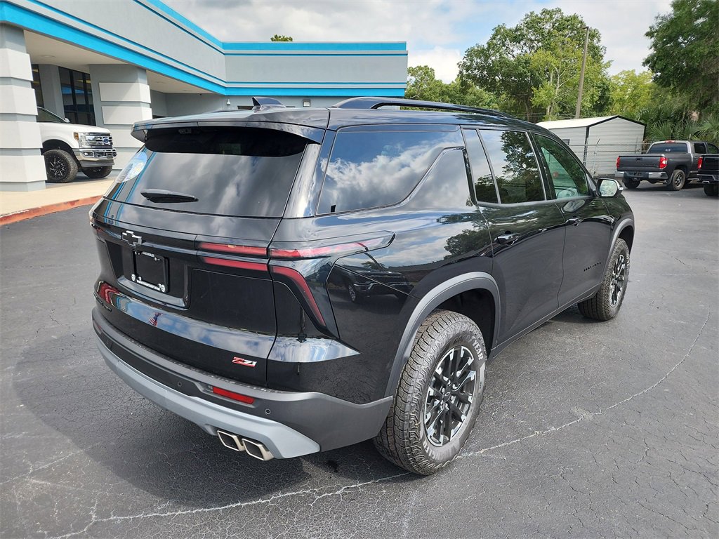 2026 Chevrolet Traverse Z71 photo 3