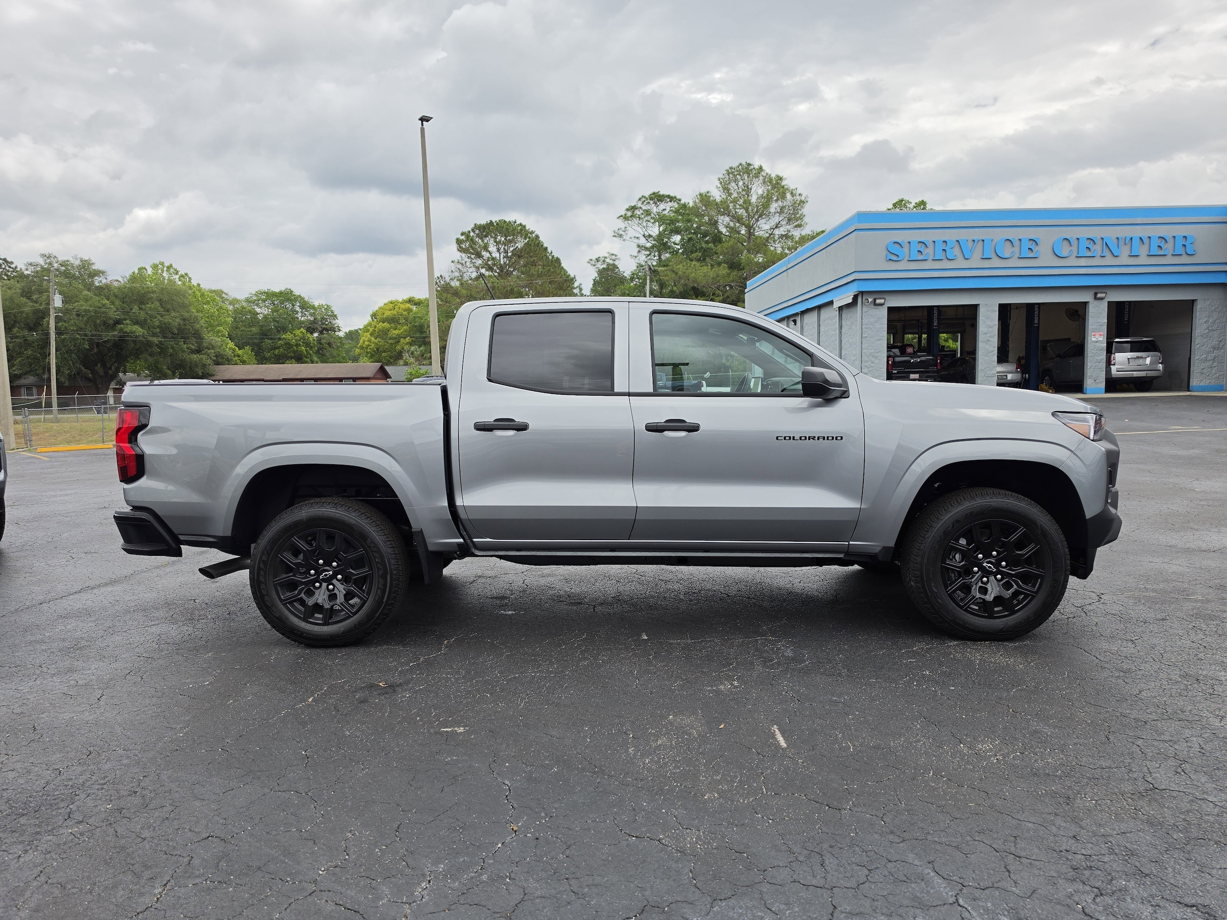 2026 Chevrolet Colorado Work Truck - Photo 3