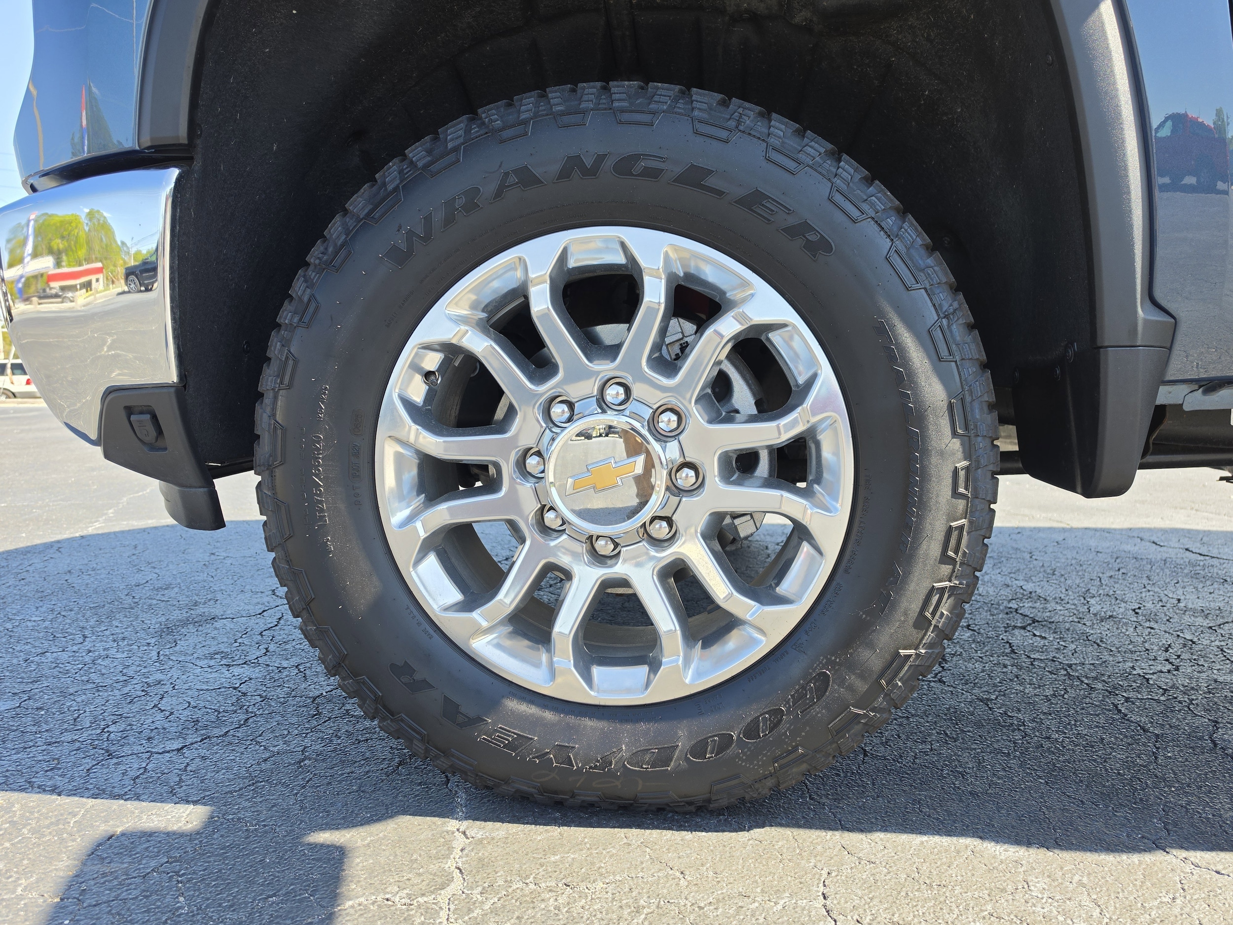 2025 Chevrolet Silverado 3500 HD LTZ - Photo 36