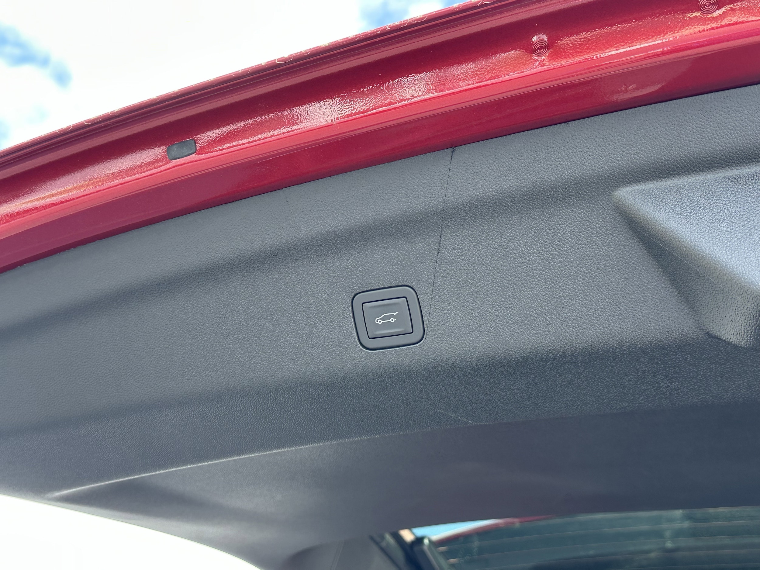 2025 Chevrolet Suburban Premier - Photo 12