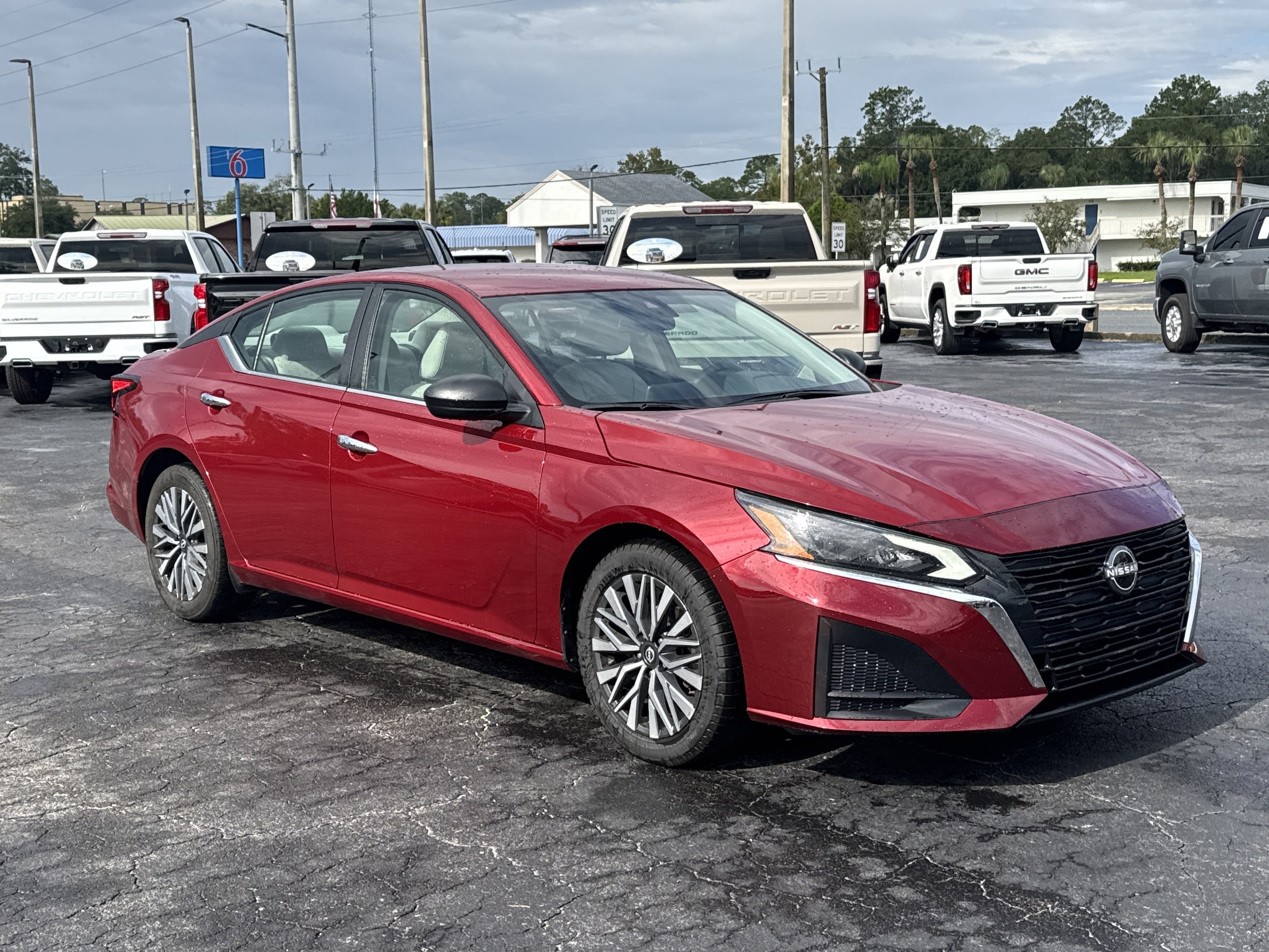 Used 2025 Nissan Altima SV with VIN 1N4BL4DV8SN306517 for sale in Starke, FL