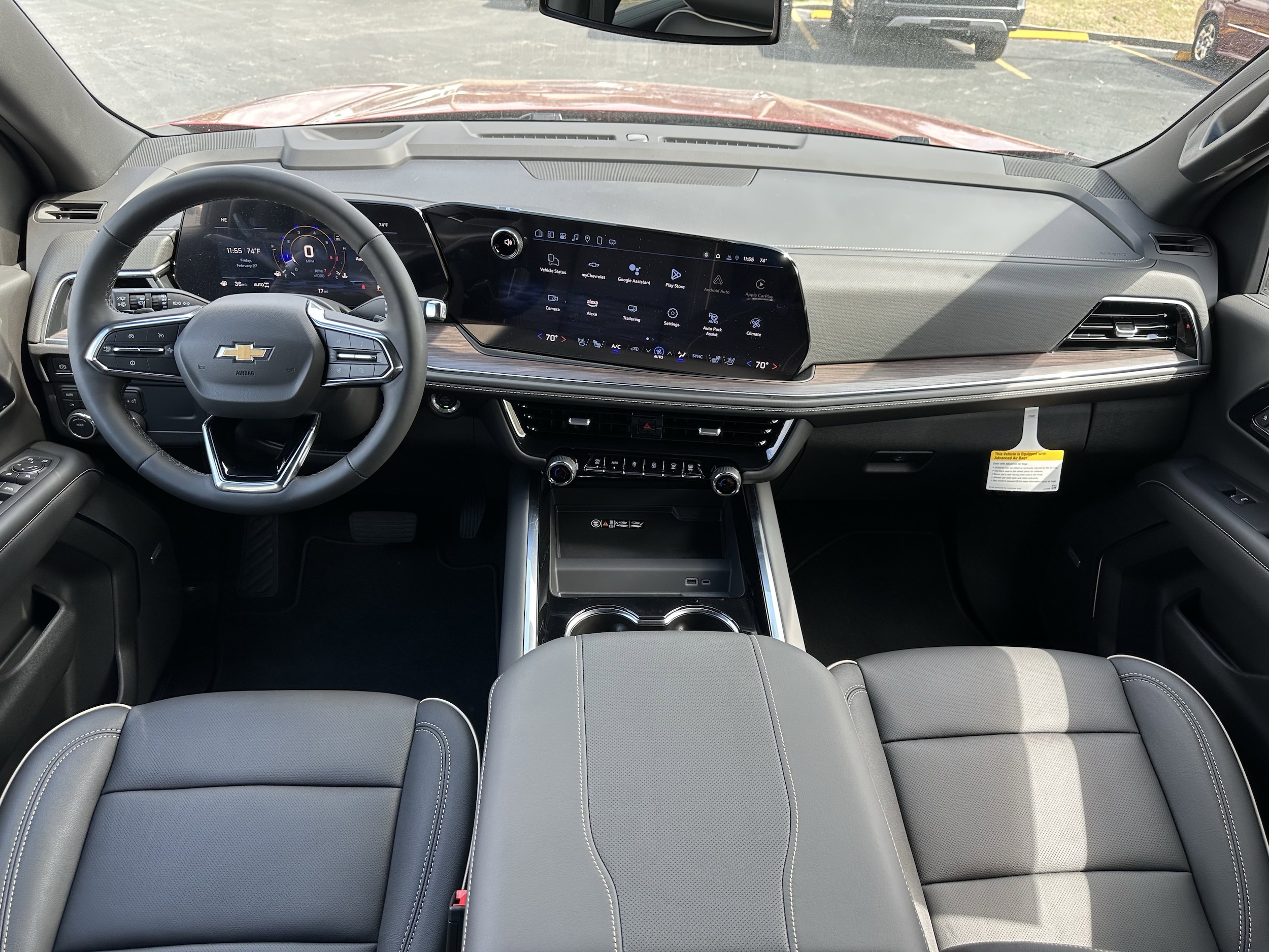2025 Chevrolet Suburban Premier - Photo 13