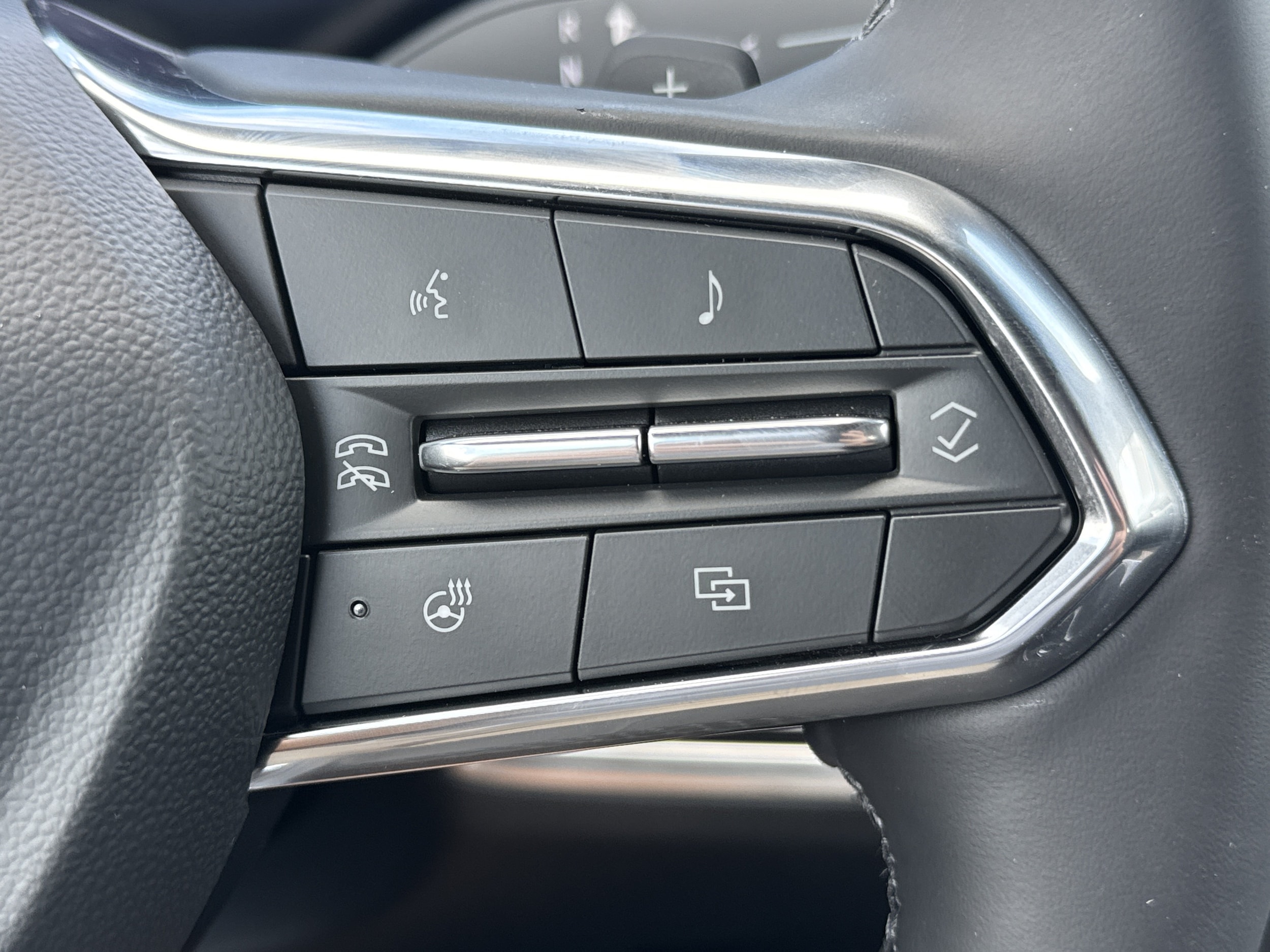 2027 Chevrolet Equinox LT - Photo 32