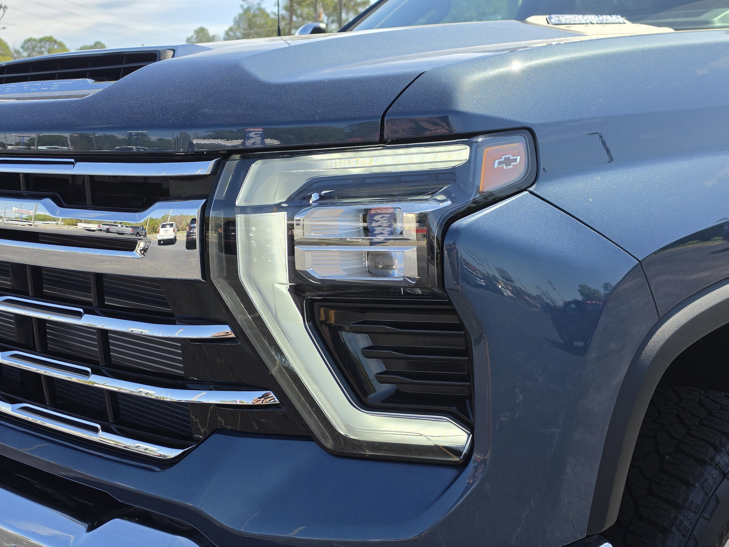 2025 Chevrolet Silverado 3500 HD LTZ - Photo 9