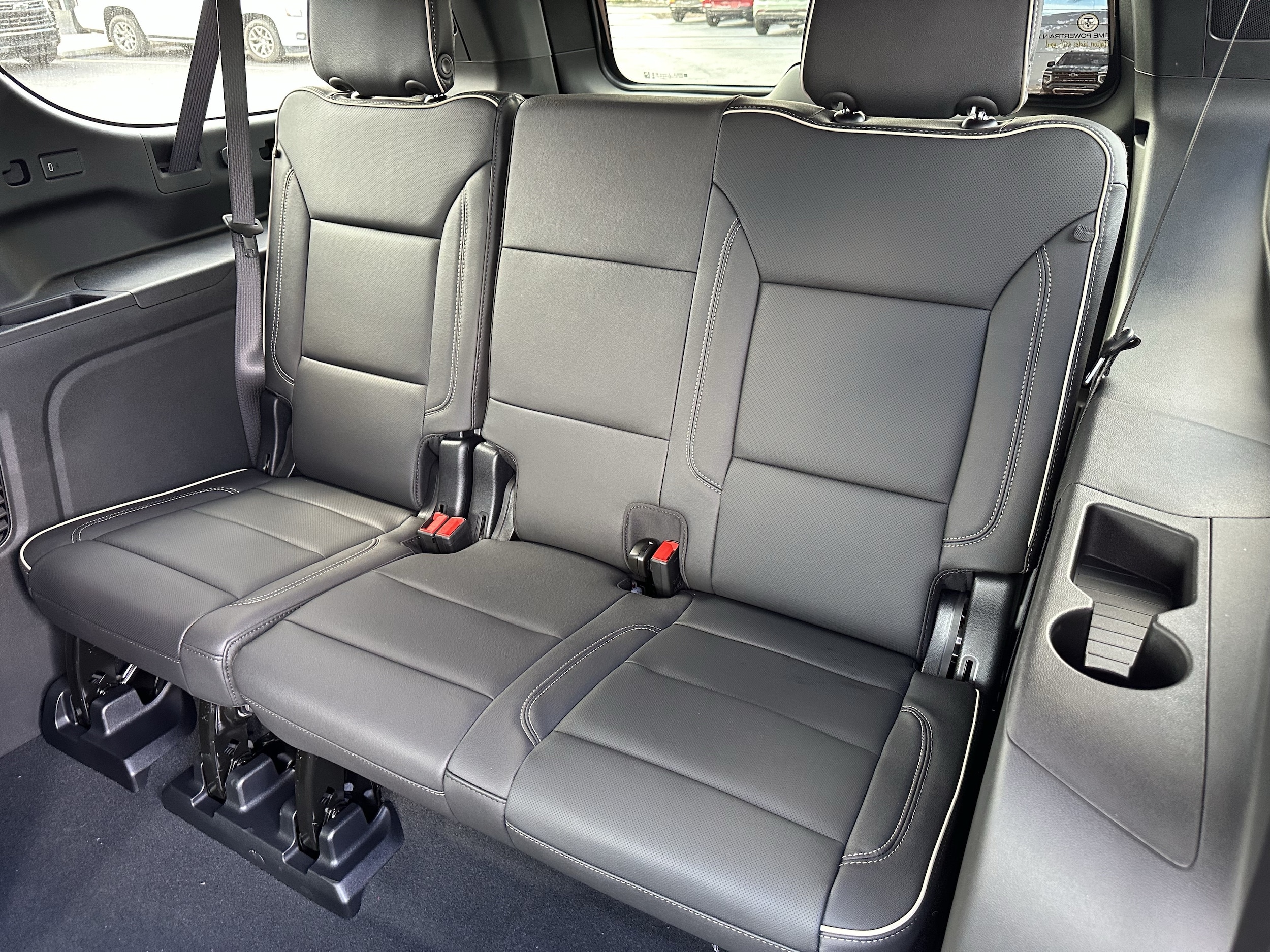 2025 Chevrolet Suburban Premier - Photo 19