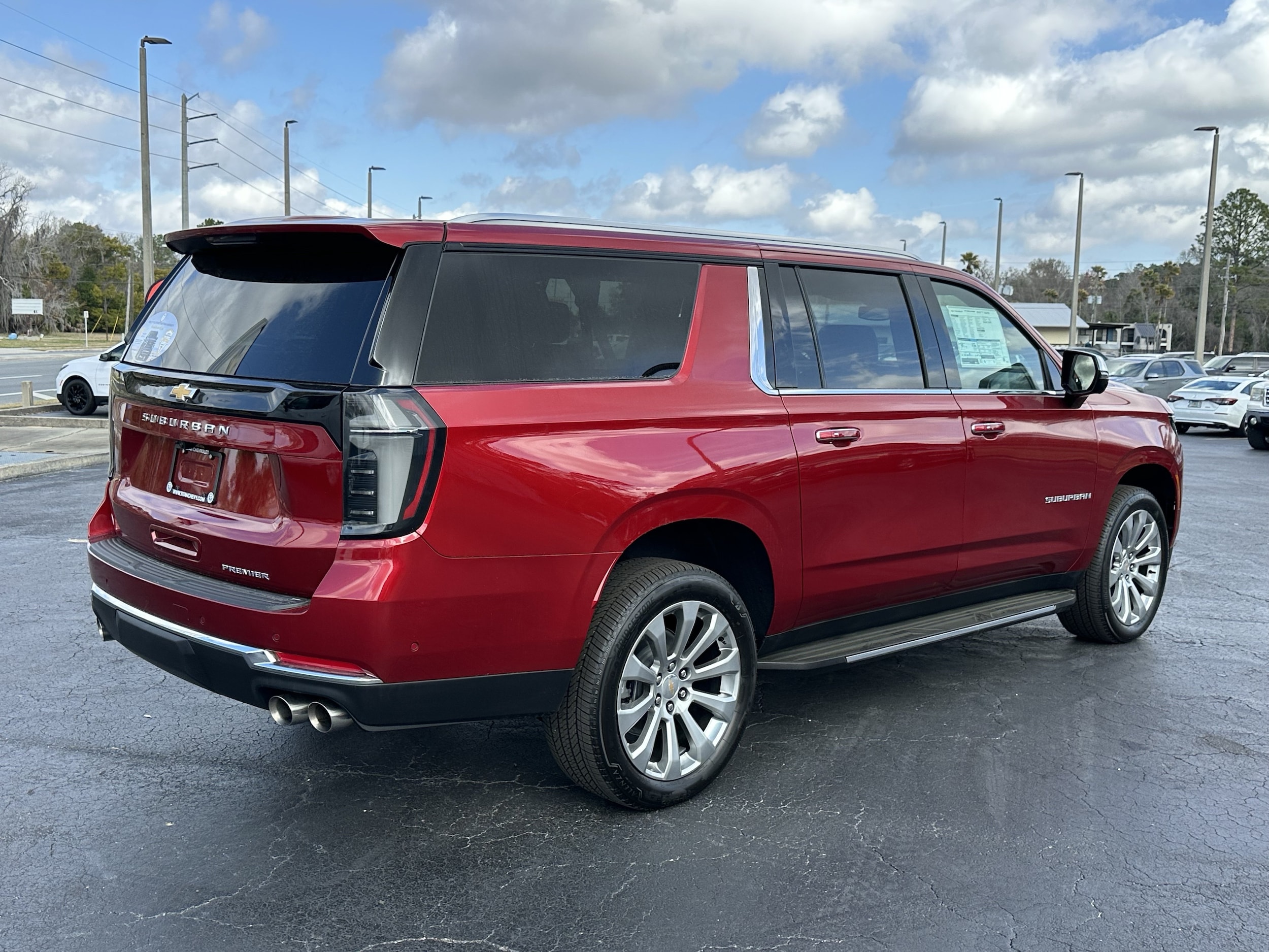 2025 Chevrolet Suburban Premier - Photo 5