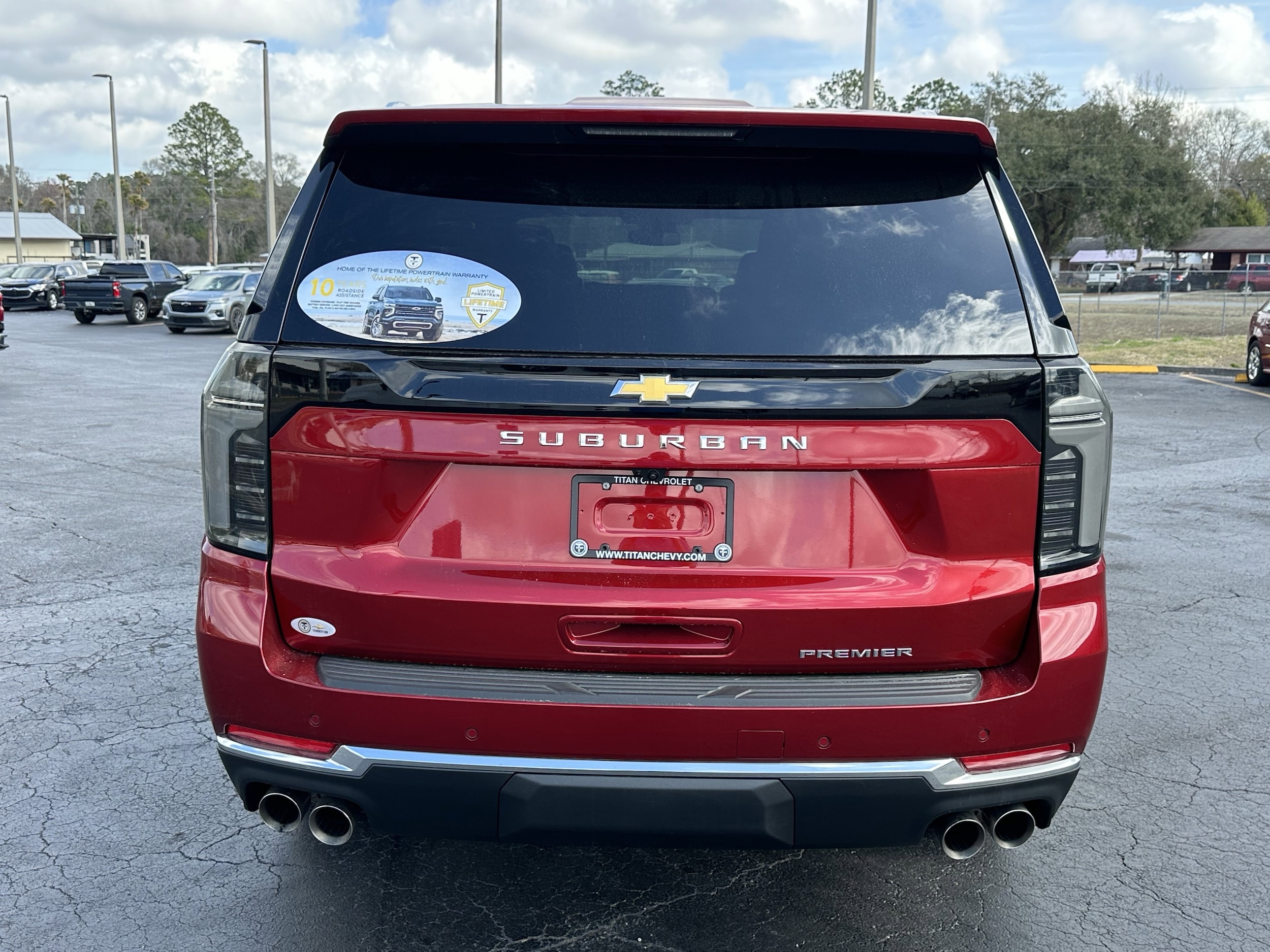2025 Chevrolet Suburban Premier - Photo 6