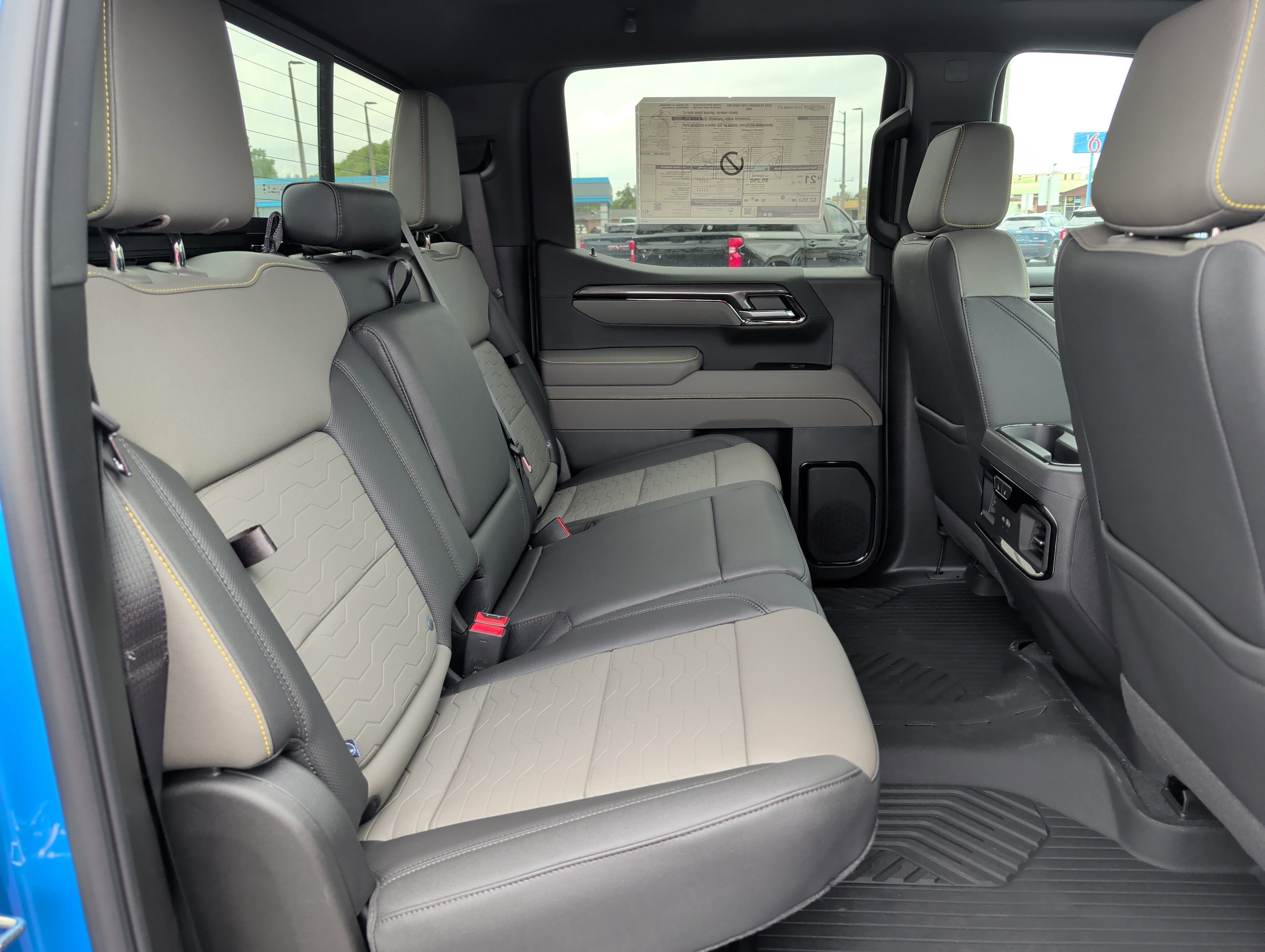 2025 Chevrolet Silverado 1500 ZR2 - Photo 16