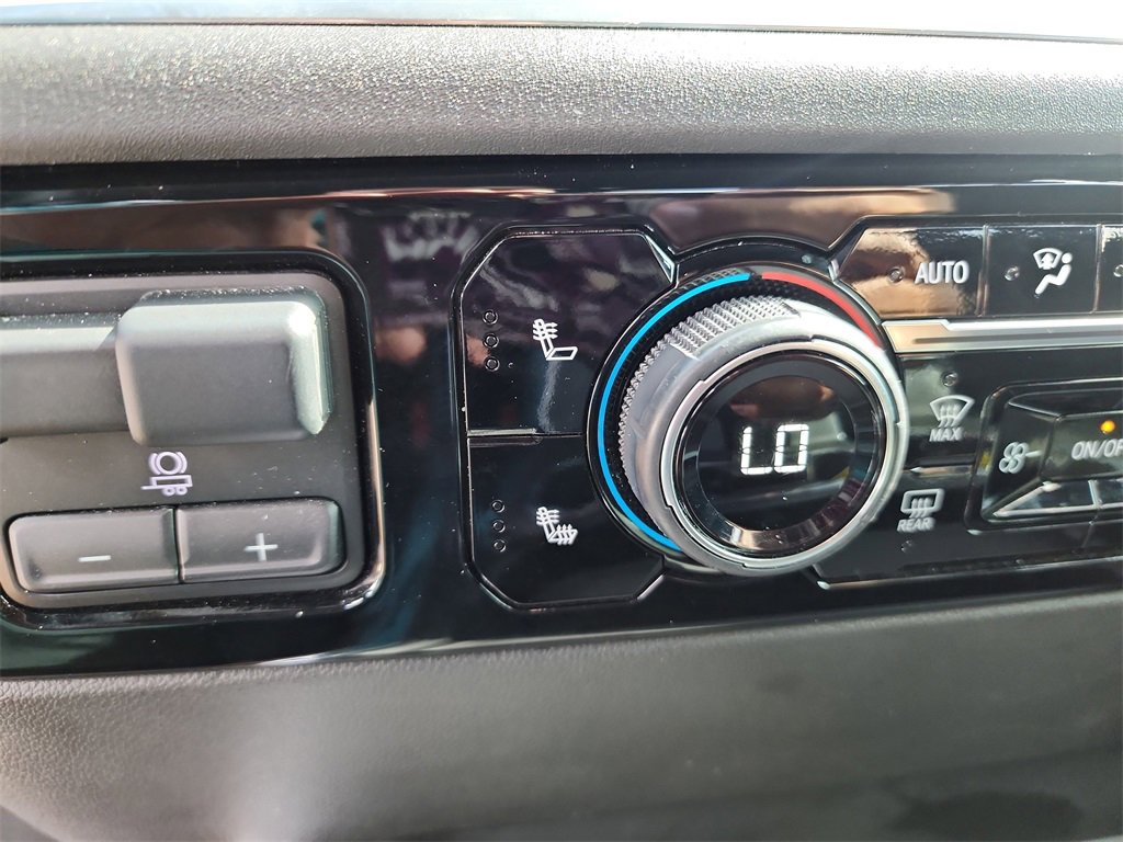 2025 Chevrolet Silverado 3500HD LT - Photo 24