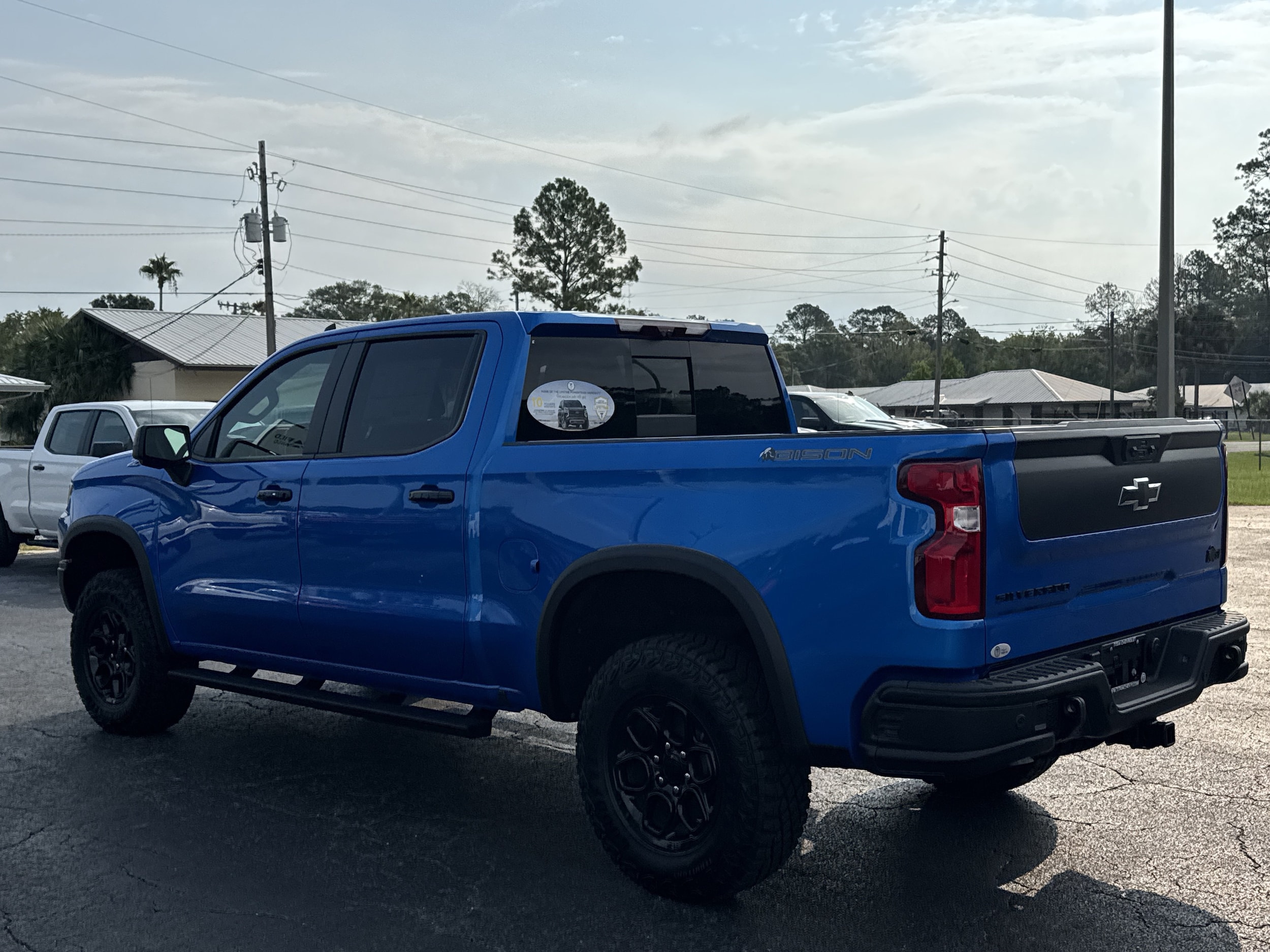 2025 Chevrolet Silverado 1500 ZR2 - Photo 6