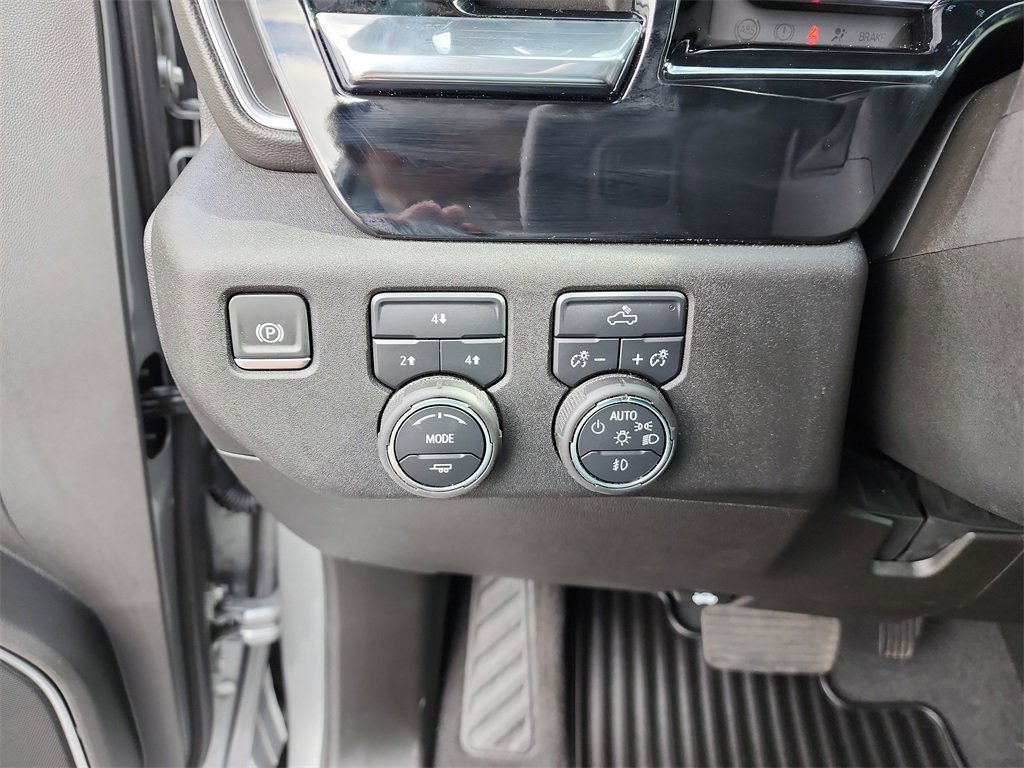 2025 Chevrolet Silverado 3500HD LT - Photo 25