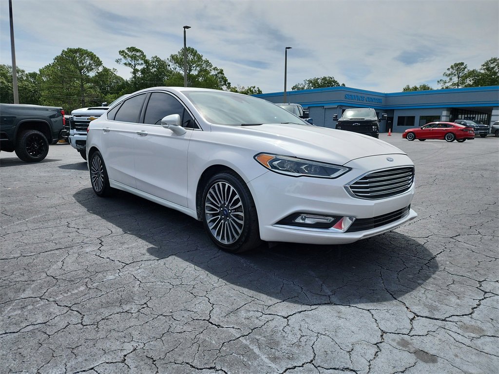 2017 Ford Fusion Titanium photo 2