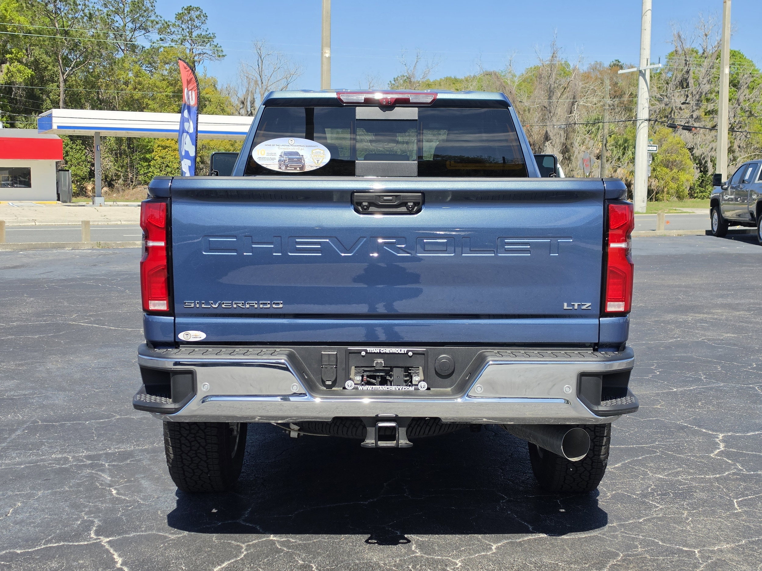 2025 Chevrolet Silverado 3500 HD LTZ - Photo 6