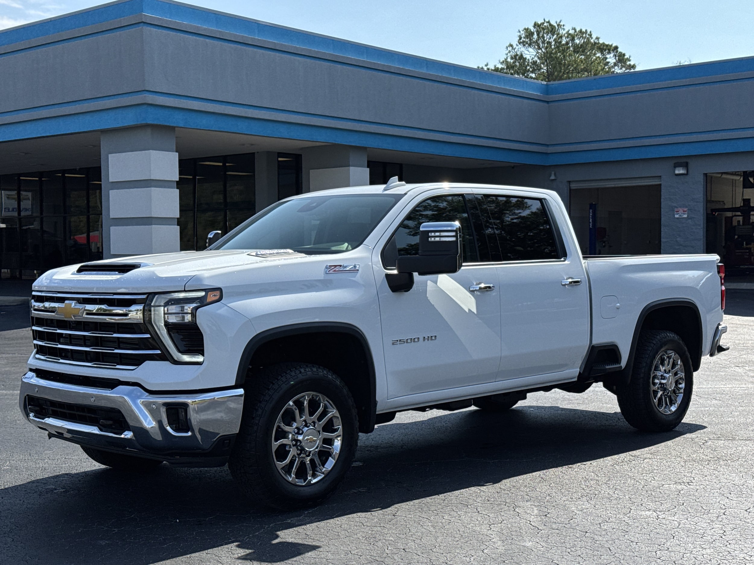 2026 Chevrolet Silverado 2500 HD LTZ - Photo 5