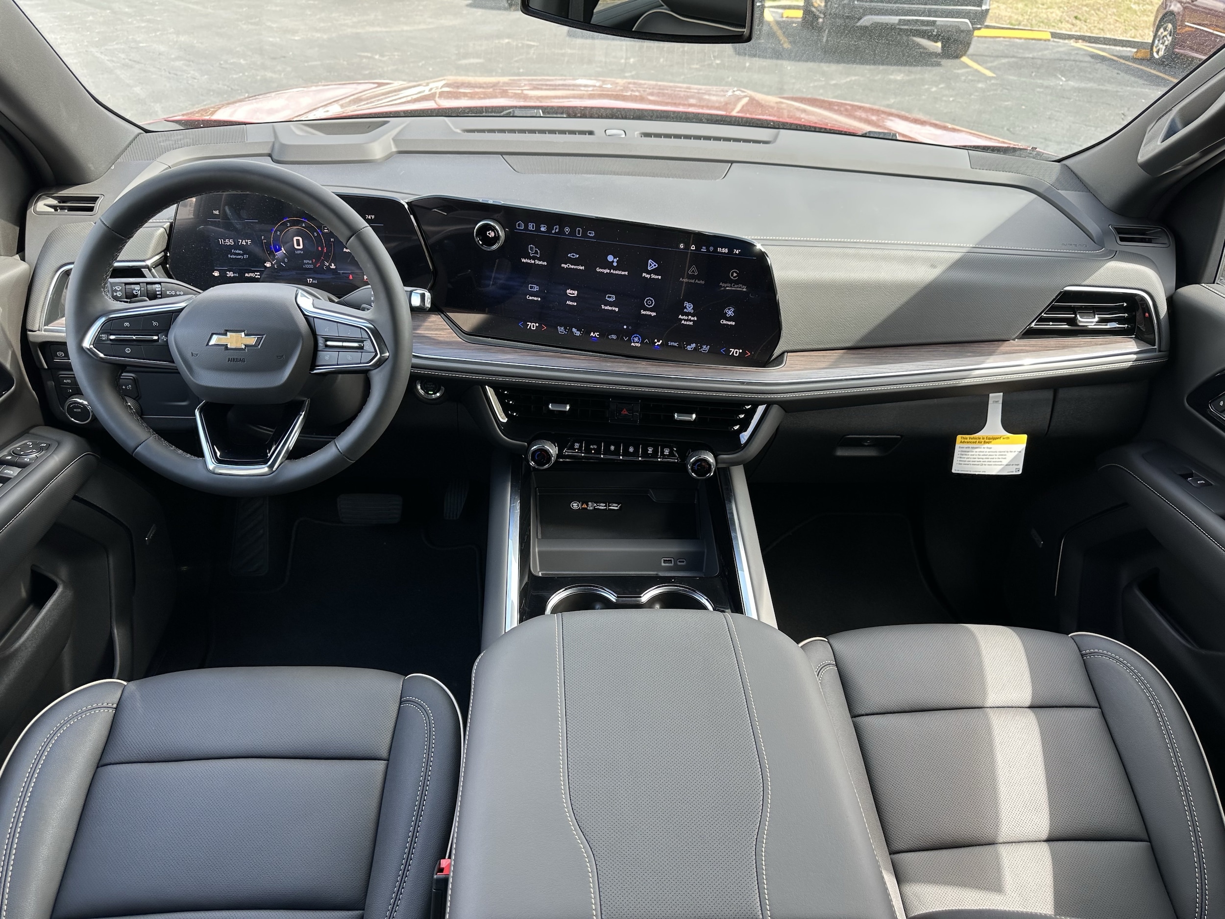 2025 Chevrolet Suburban Premier - Photo 13