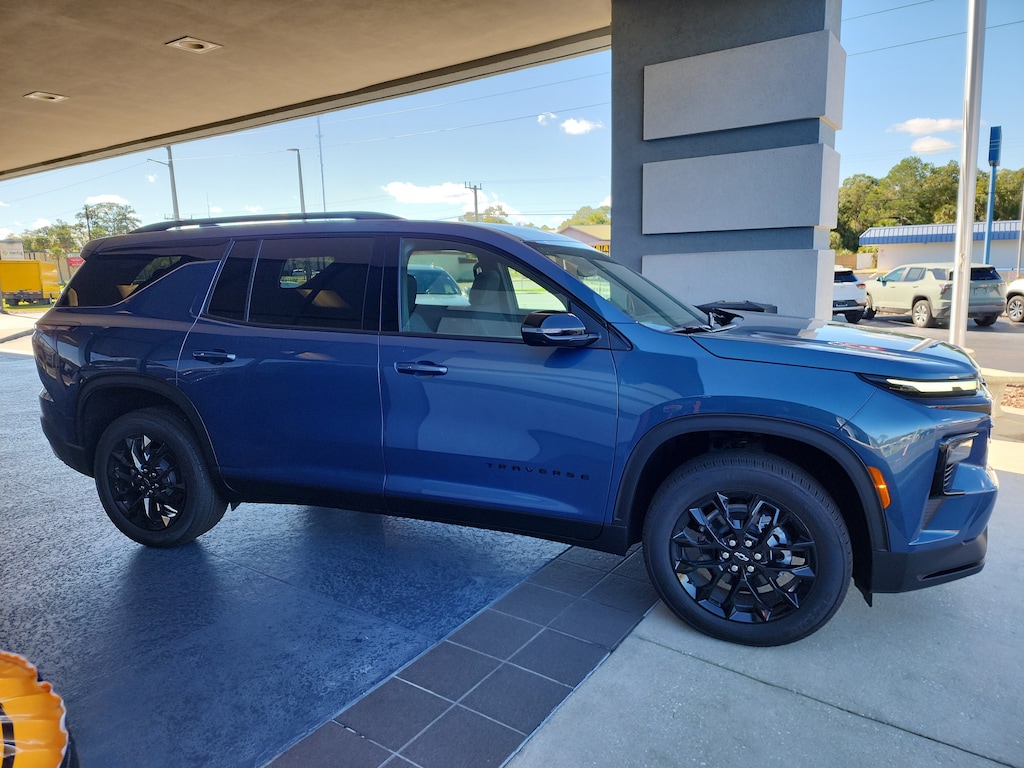 New 2026 Chevrolet Traverse LT SUV