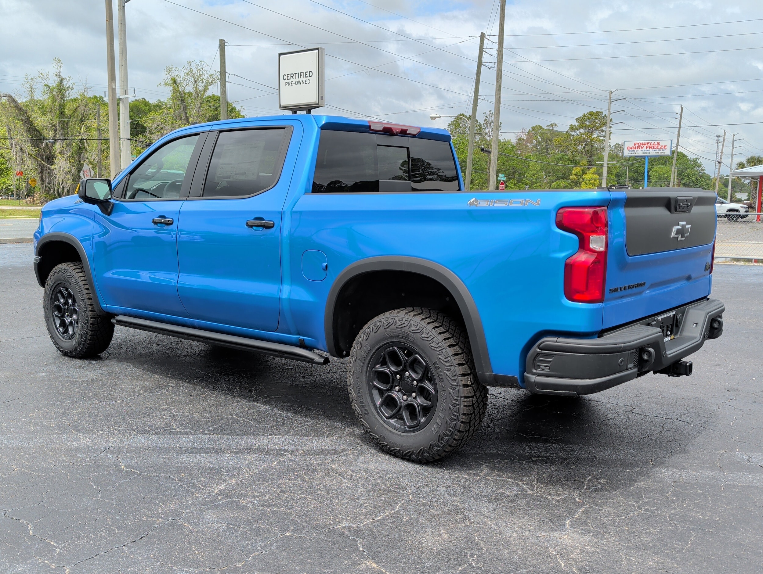 2025 Chevrolet Silverado 1500 ZR2 - Photo 6