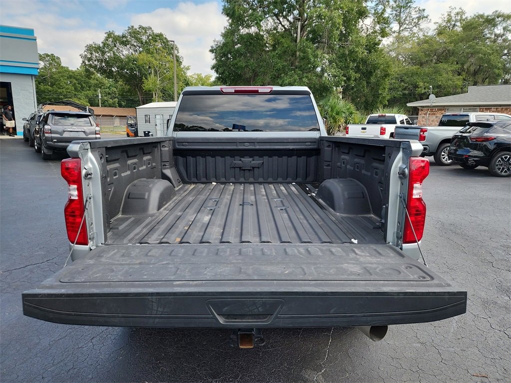 2025 Chevrolet Silverado 3500HD LT - Photo 10