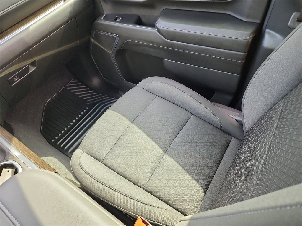 2025 Chevrolet Silverado 3500HD LT - Photo 15