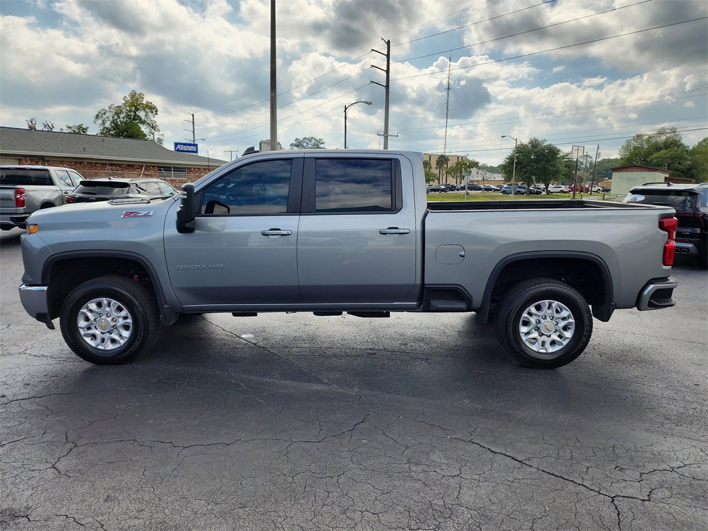 2025 Chevrolet Silverado 3500HD LT - Photo 7