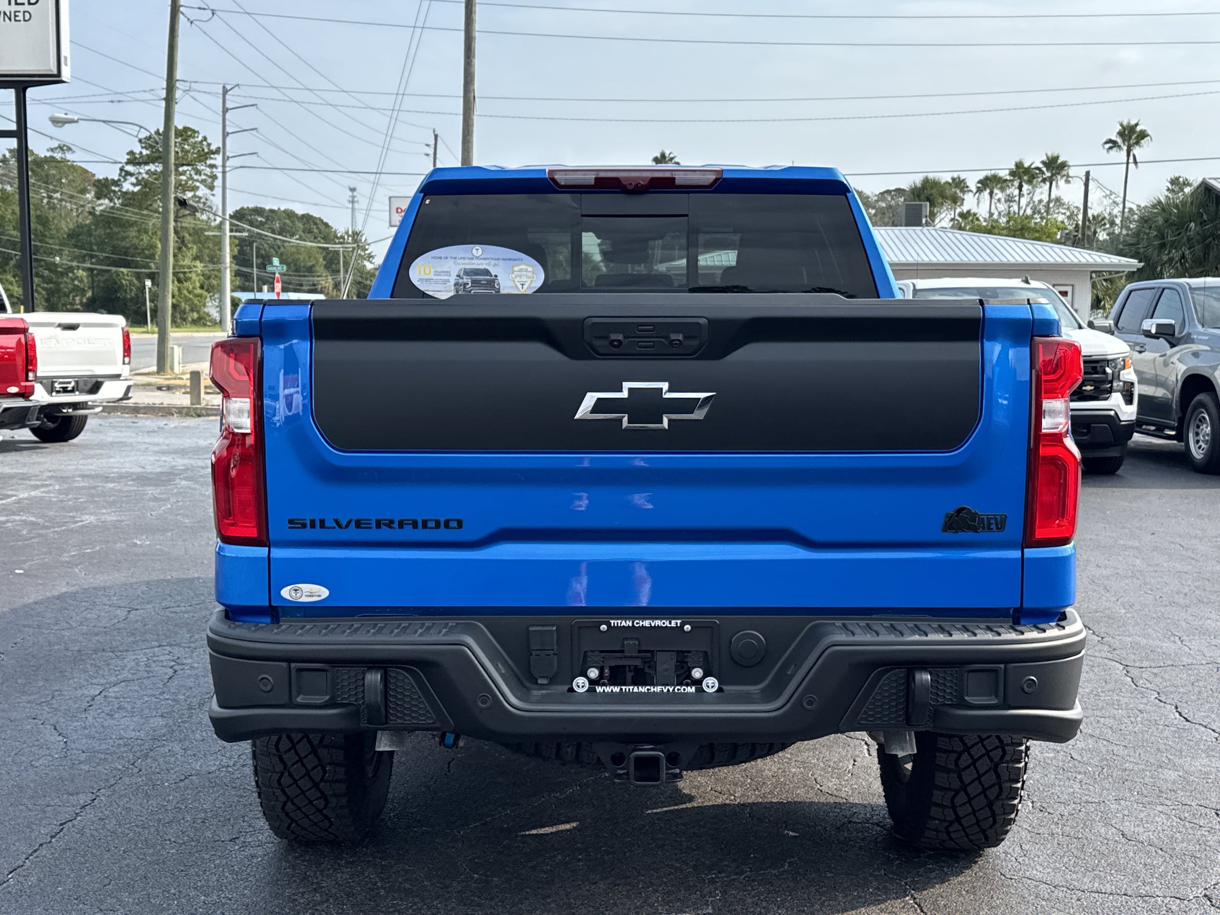2025 Chevrolet Silverado 1500 ZR2 - Photo 7