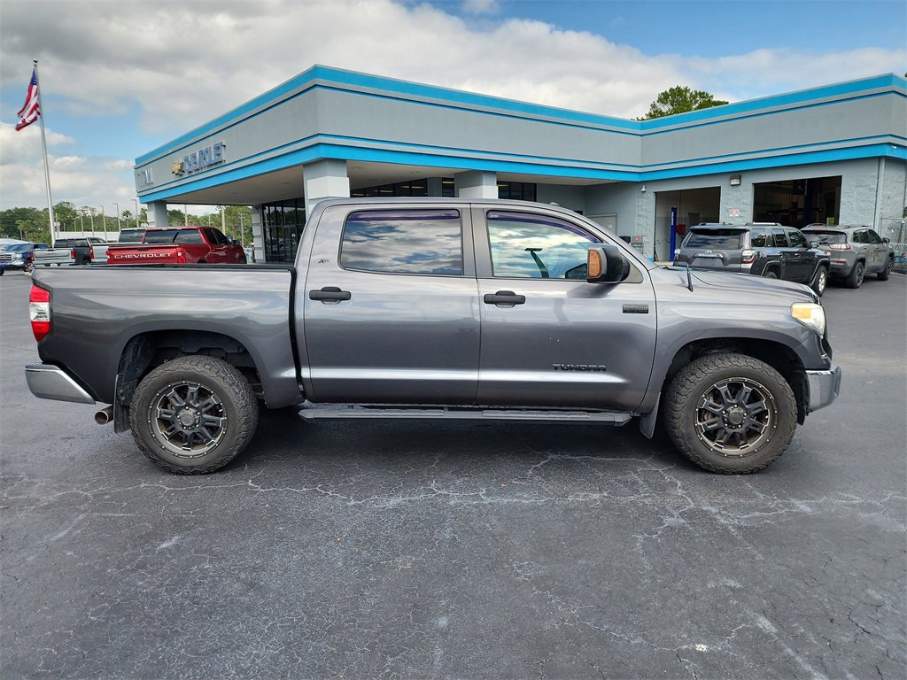 2015 Toyota Tundra SR5 Grade photo 2