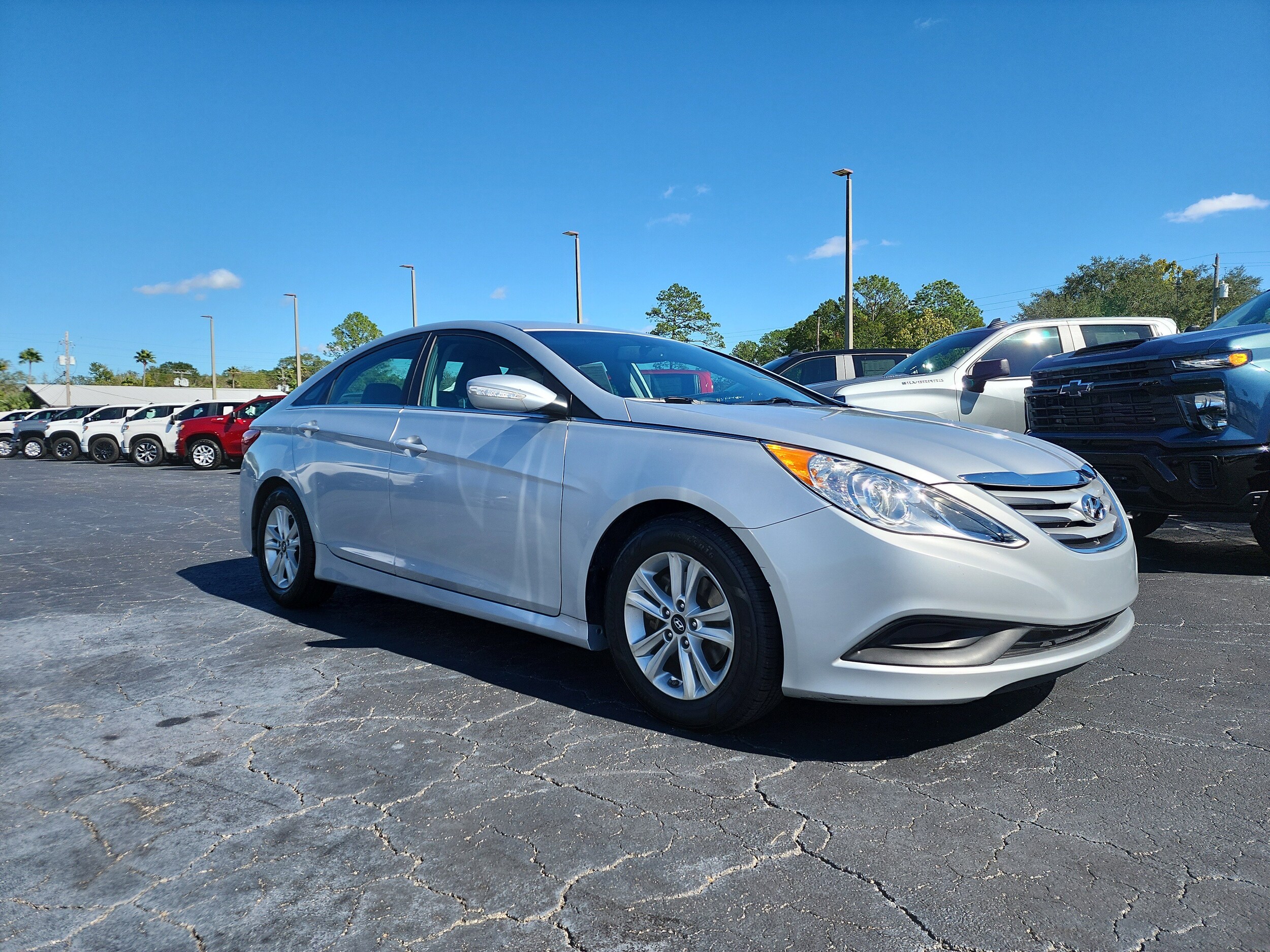 2014 Hyundai Sonata GLS photo 2
