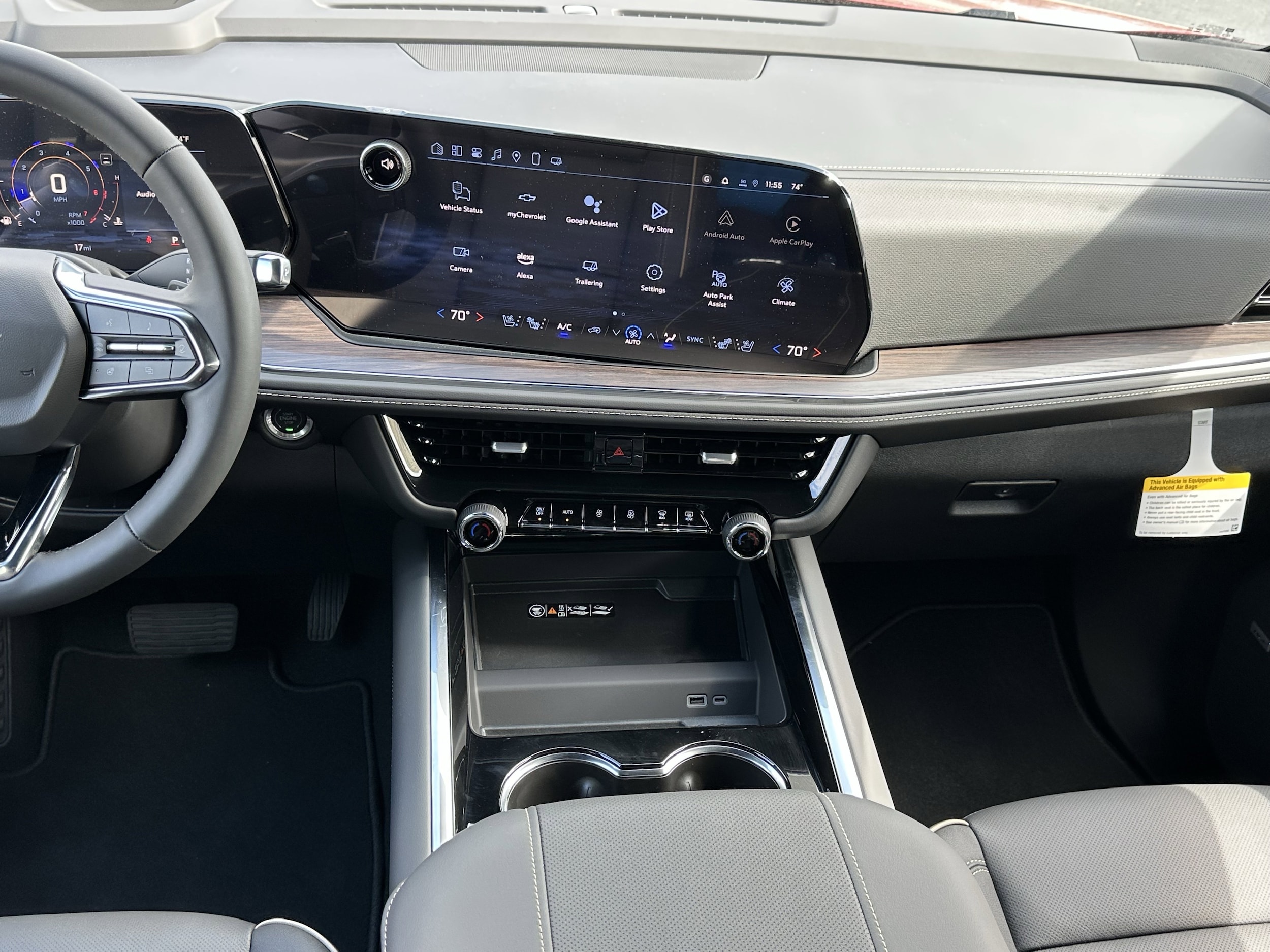 2025 Chevrolet Suburban Premier - Photo 15