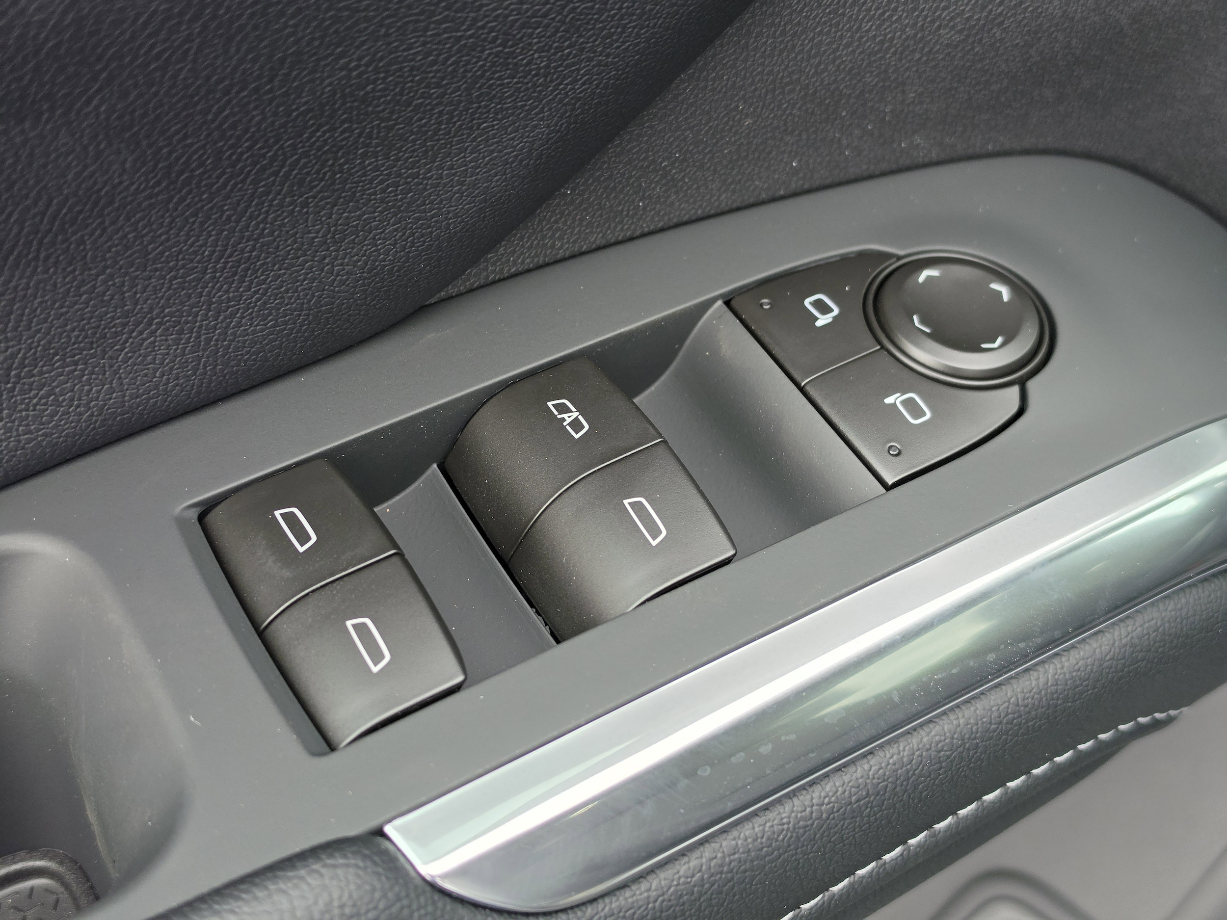 2026 Chevrolet Traverse LT - Photo 21