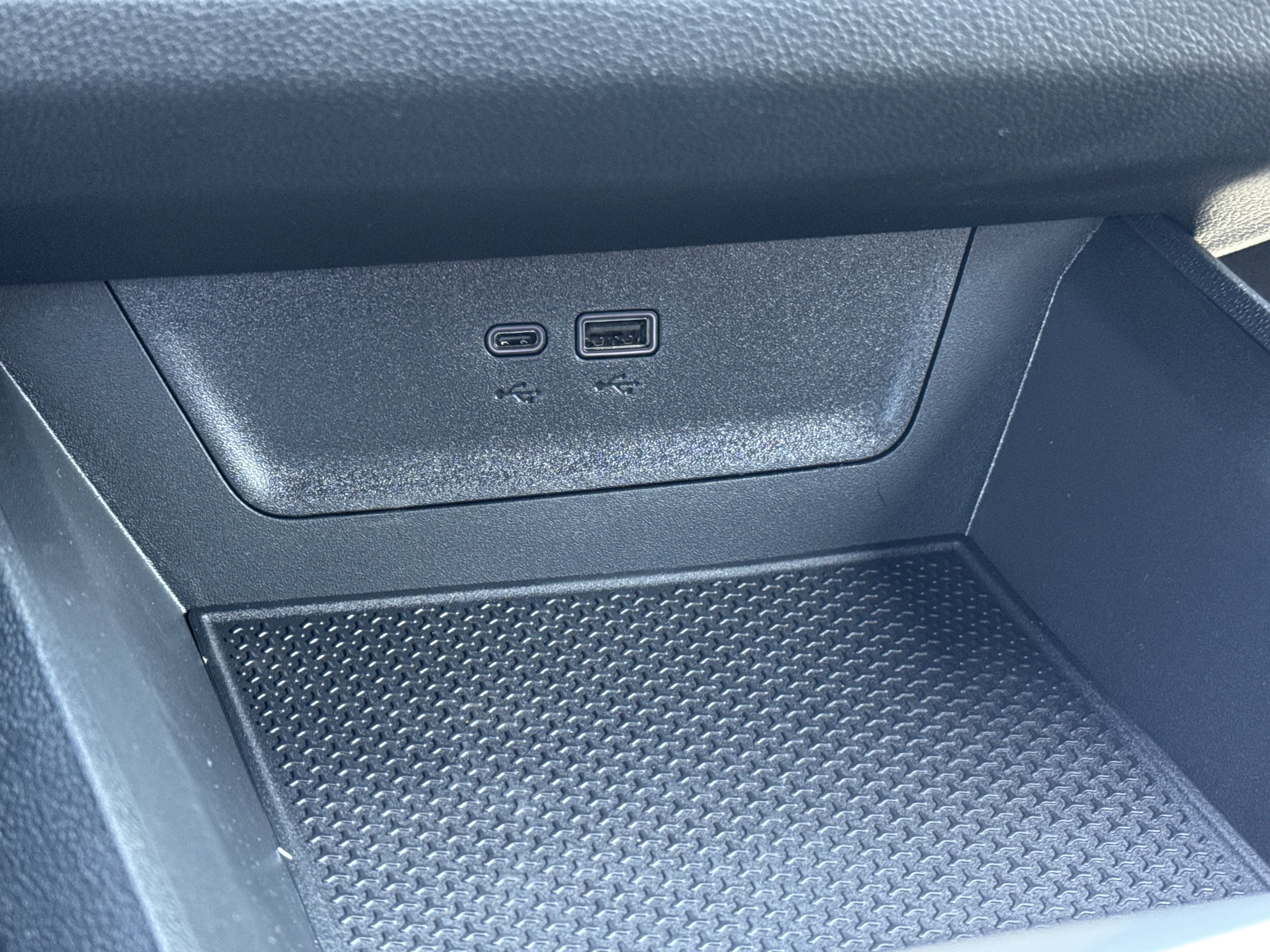 2026 Chevrolet Equinox LT - Photo 27