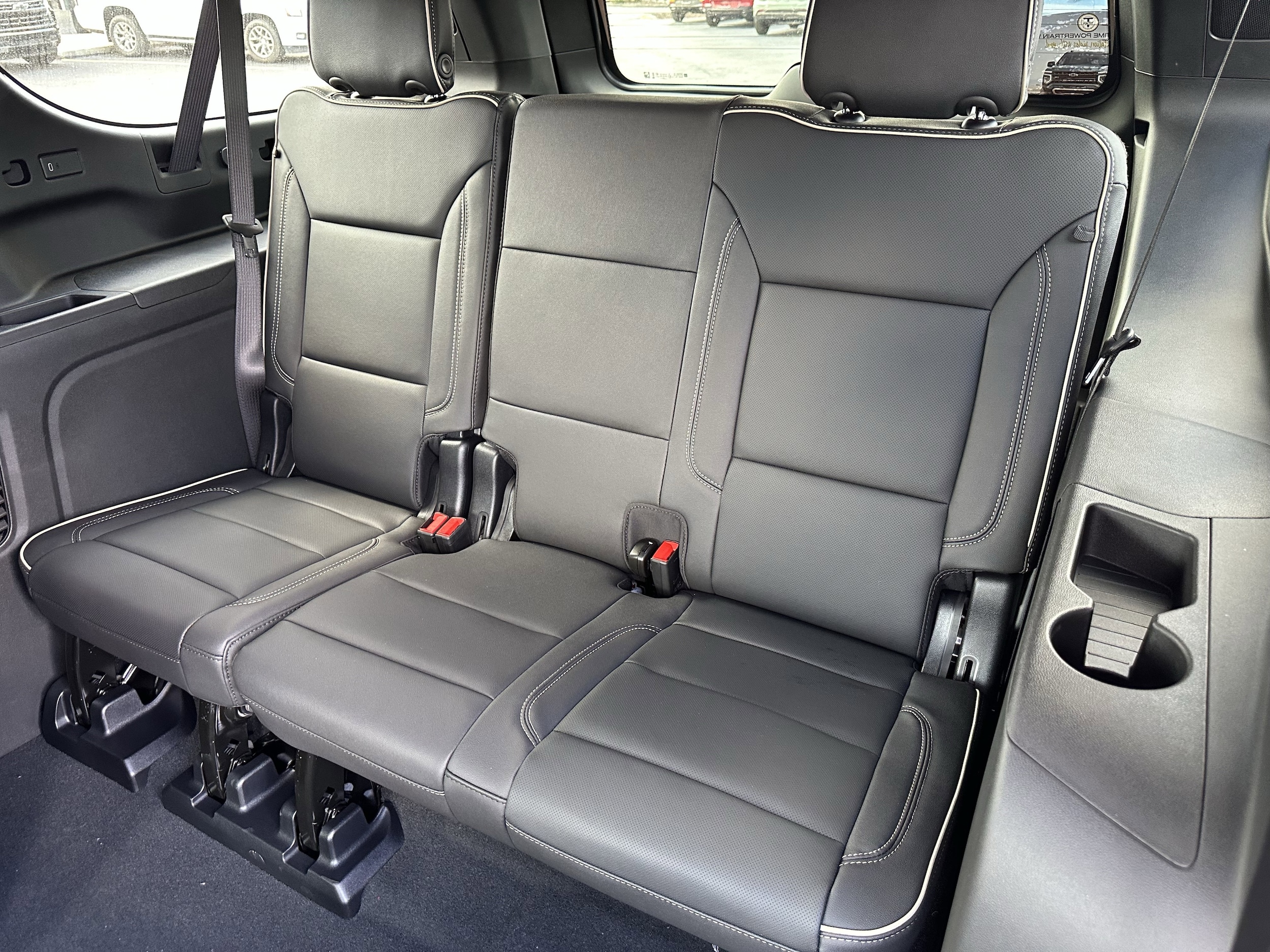 2025 Chevrolet Suburban Premier - Photo 19