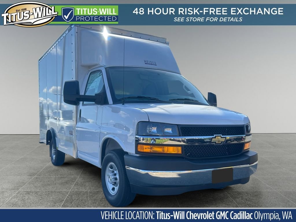 2024 Chevrolet Express Cutaway Base's photo