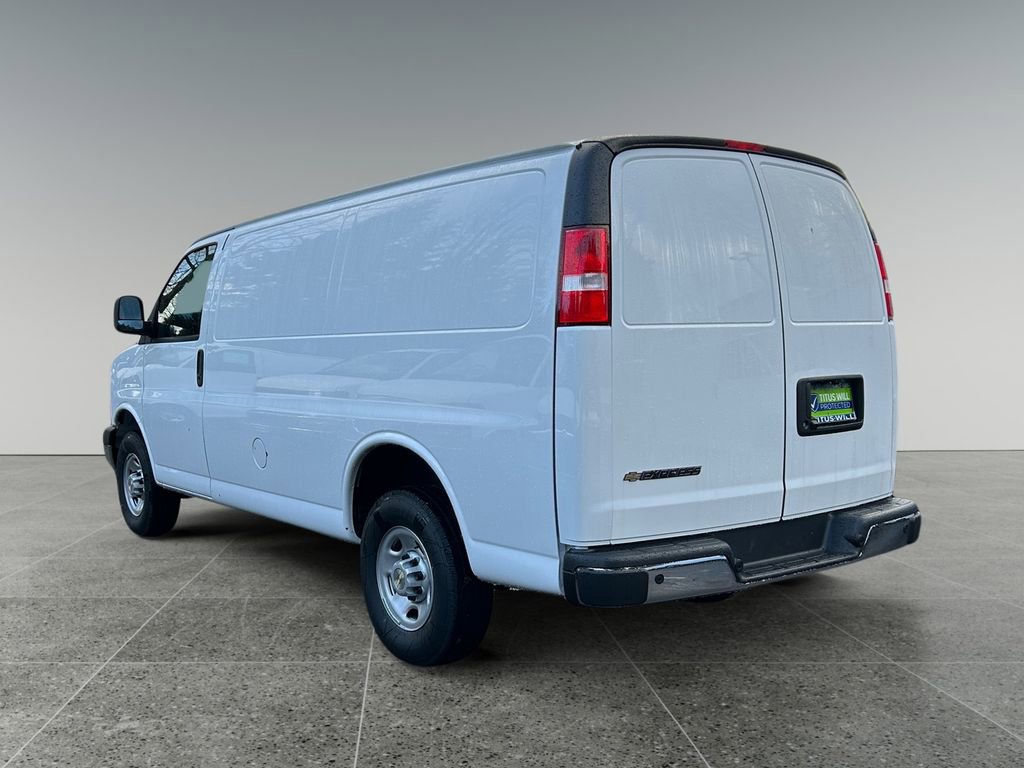 2024 Chevrolet Express 2500 Work Van Cargo photo 4