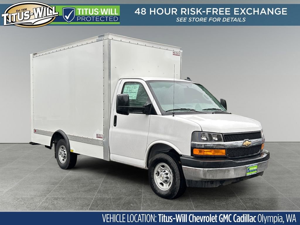 2024 Chevrolet Express Cutaway Base's photo
