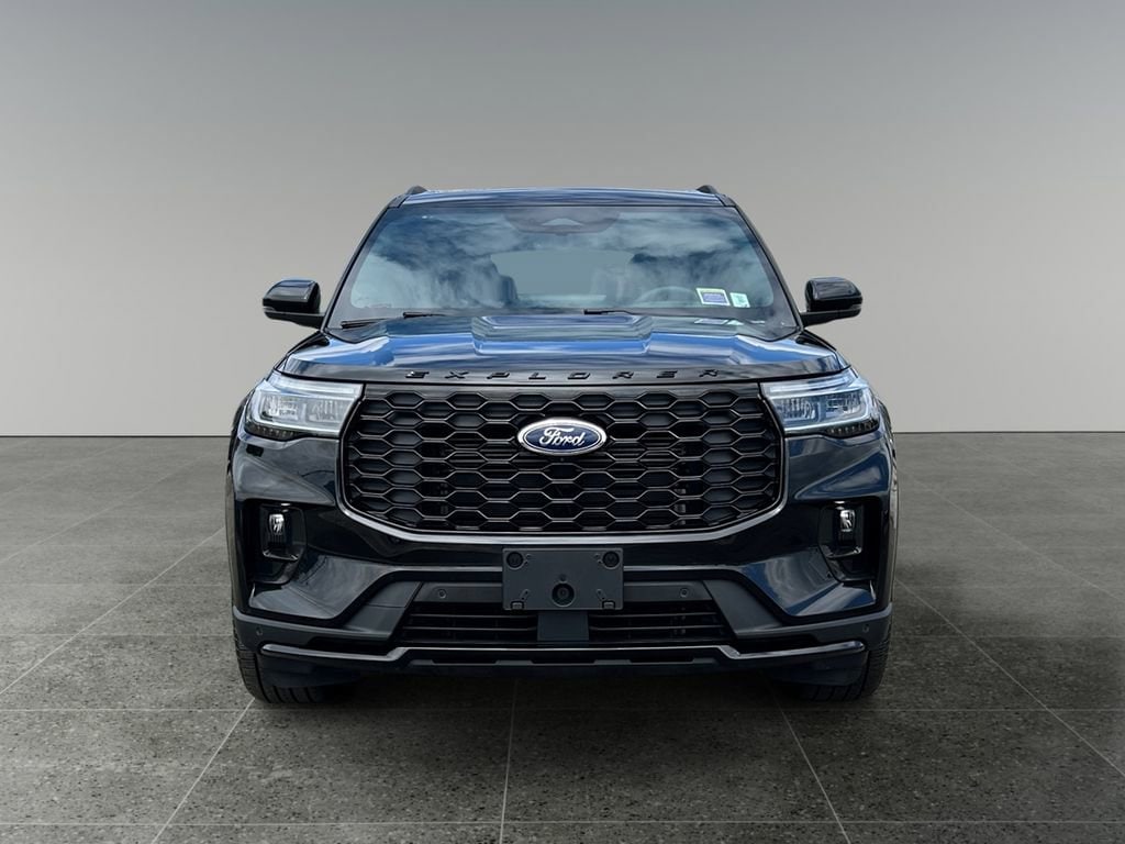 Used 2025 Ford Explorer ST-LINE with VIN 1FMUK8KHXSGA00462 for sale in Tacoma, WA