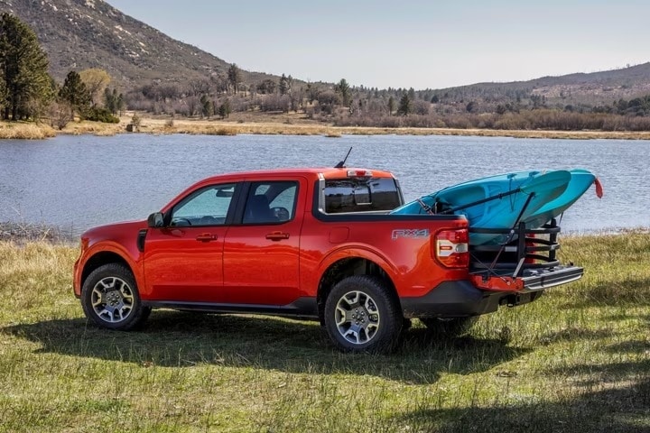 ford-maverick-carrying-kayak.jpeg