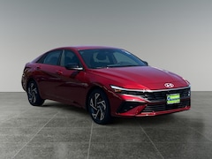2025 Hyundai Elantra SEL Sport 4dr Car