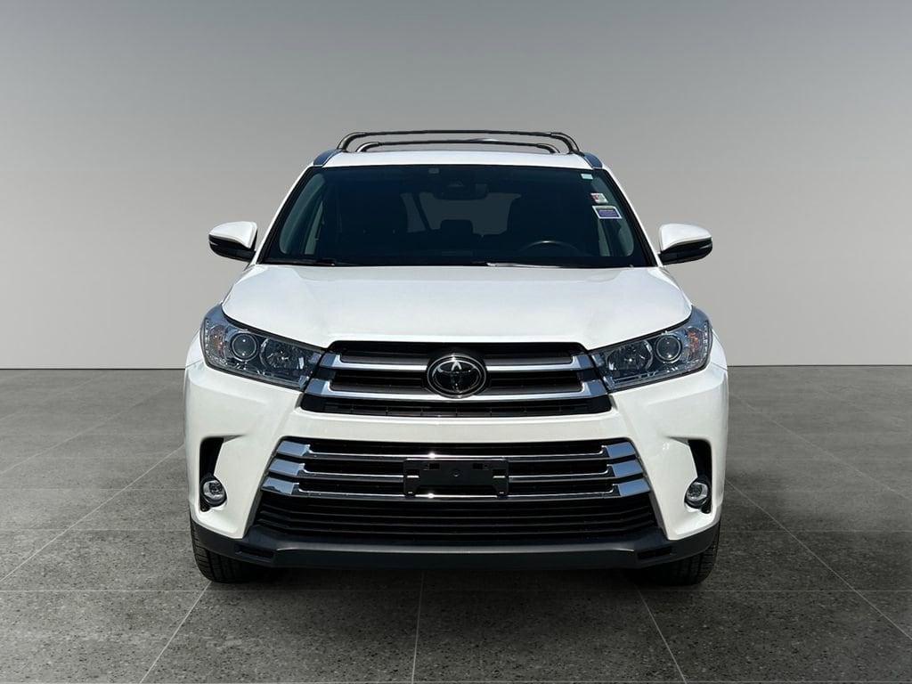 Used 2019 Toyota Highlander Limited with VIN 5TDDZRFH3KS948045 for sale in Tacoma, WA