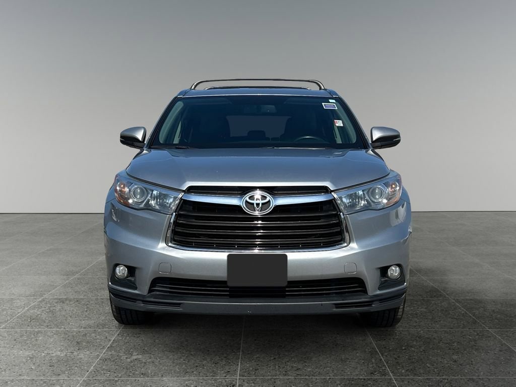 Used 2015 Toyota Highlander XLE with VIN 5TDJKRFH9FS088696 for sale in Tacoma, WA