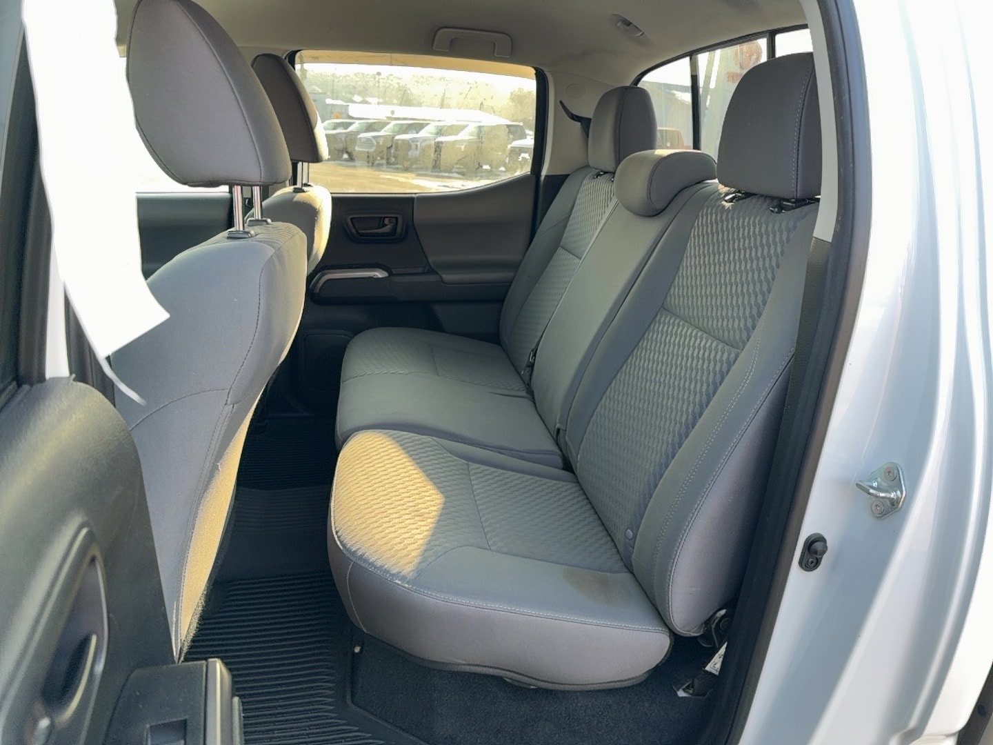 2021 Toyota Tacoma SR5 - Photo 10