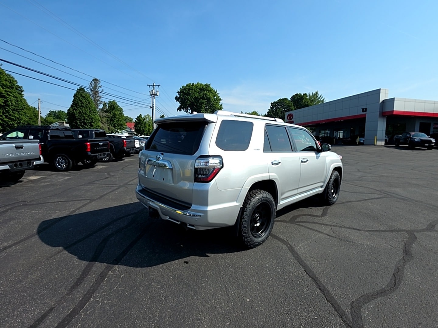 2022 Toyota 4Runner Limited - Photo 8