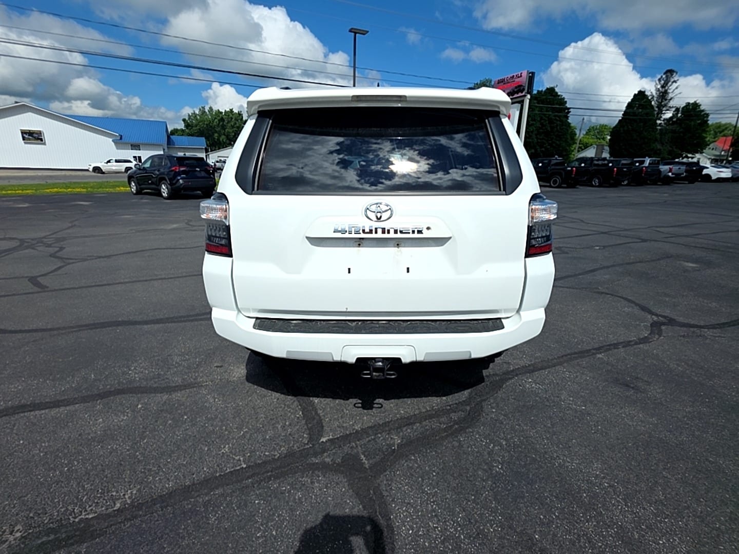 2020 Toyota 4Runner SR5 - Photo 6