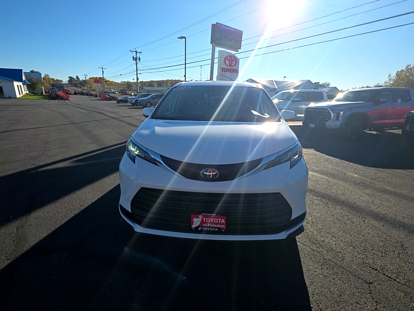 2022 Toyota Sienna LE