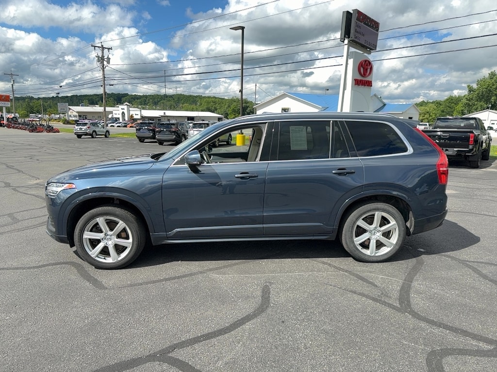 Used 2023 Volvo XC90 B5 AWD Core SUV