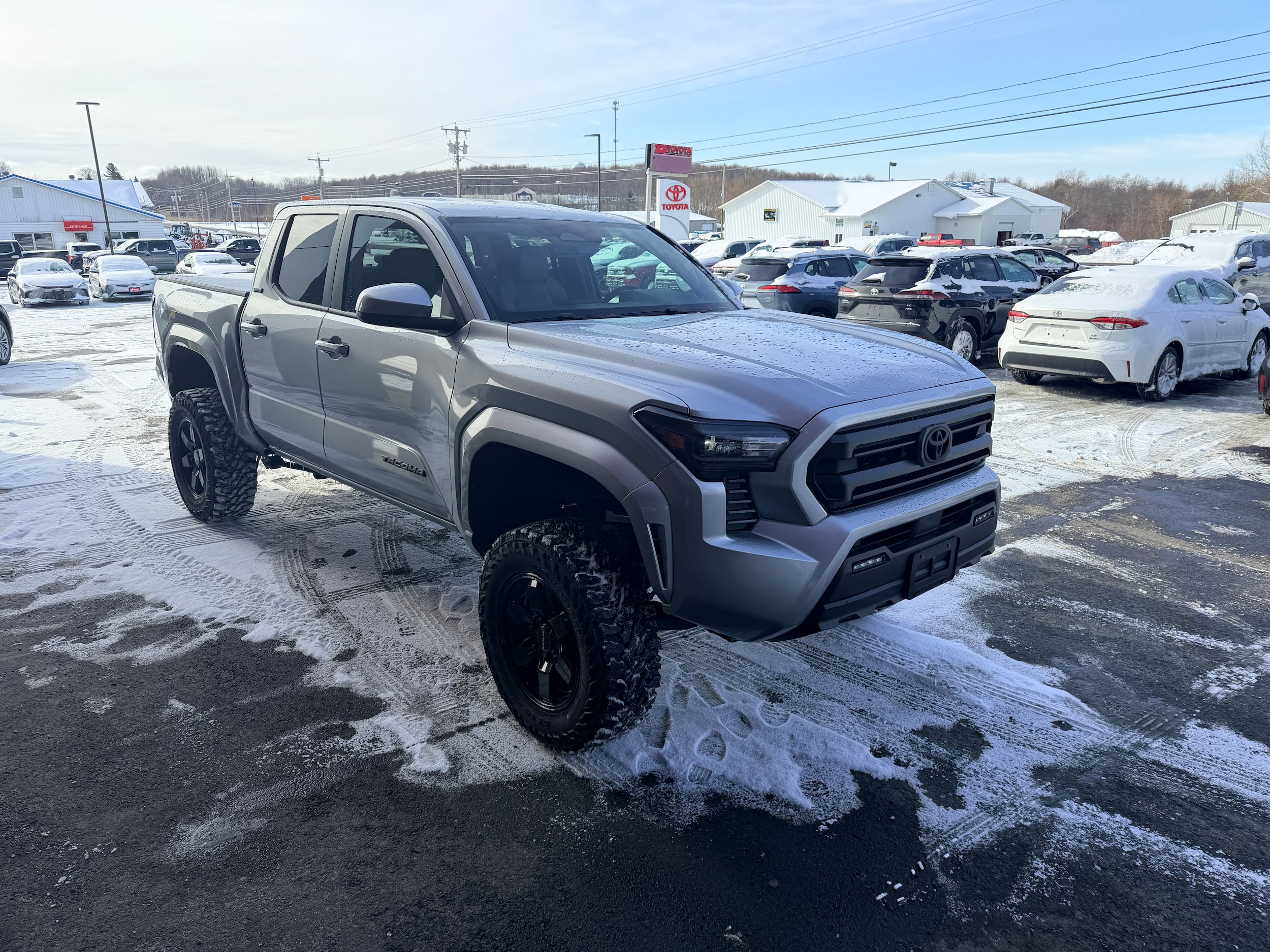 2026 Toyota Tacoma SR5 - Photo 7