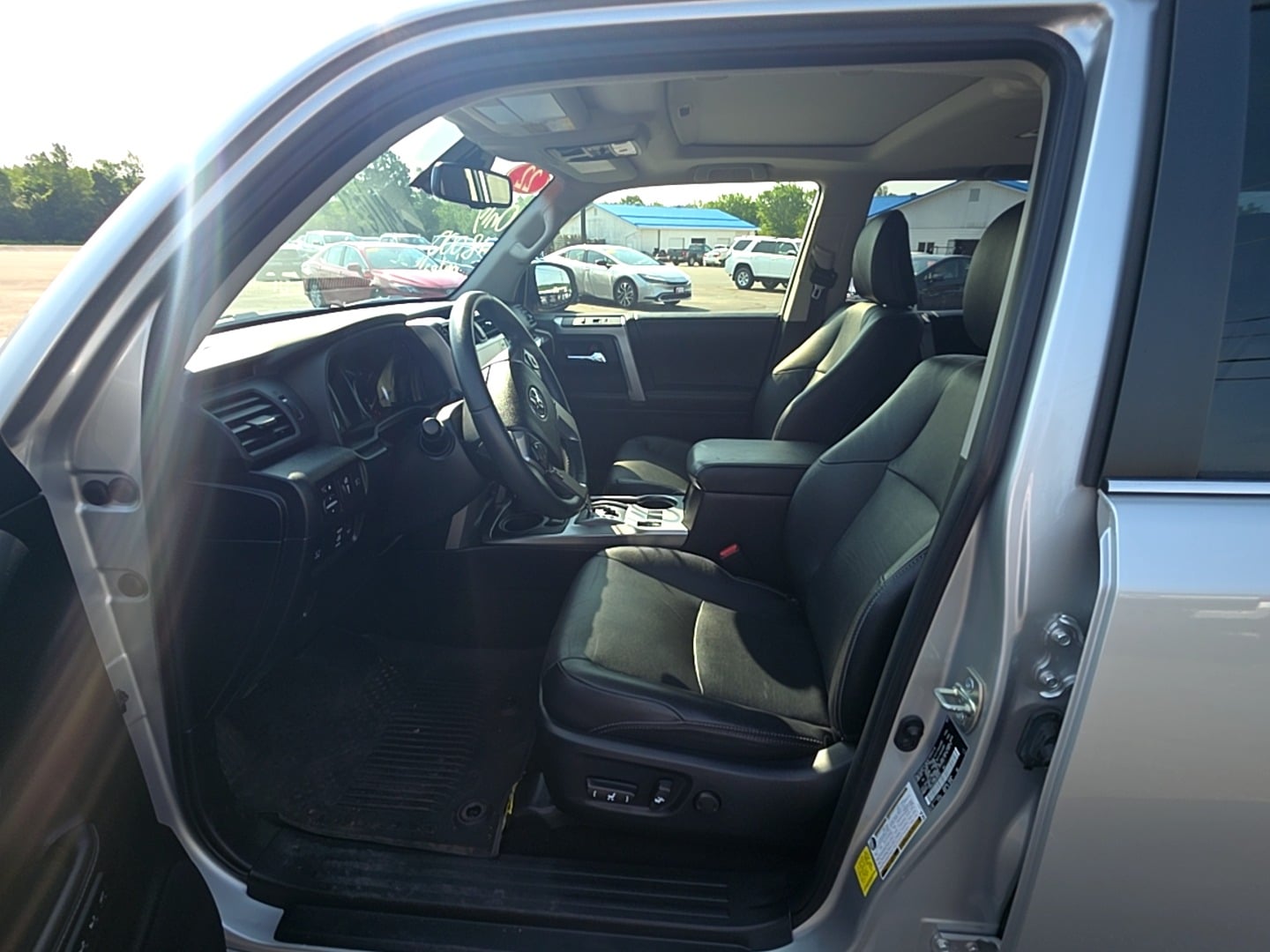 2022 Toyota 4Runner Limited - Photo 10